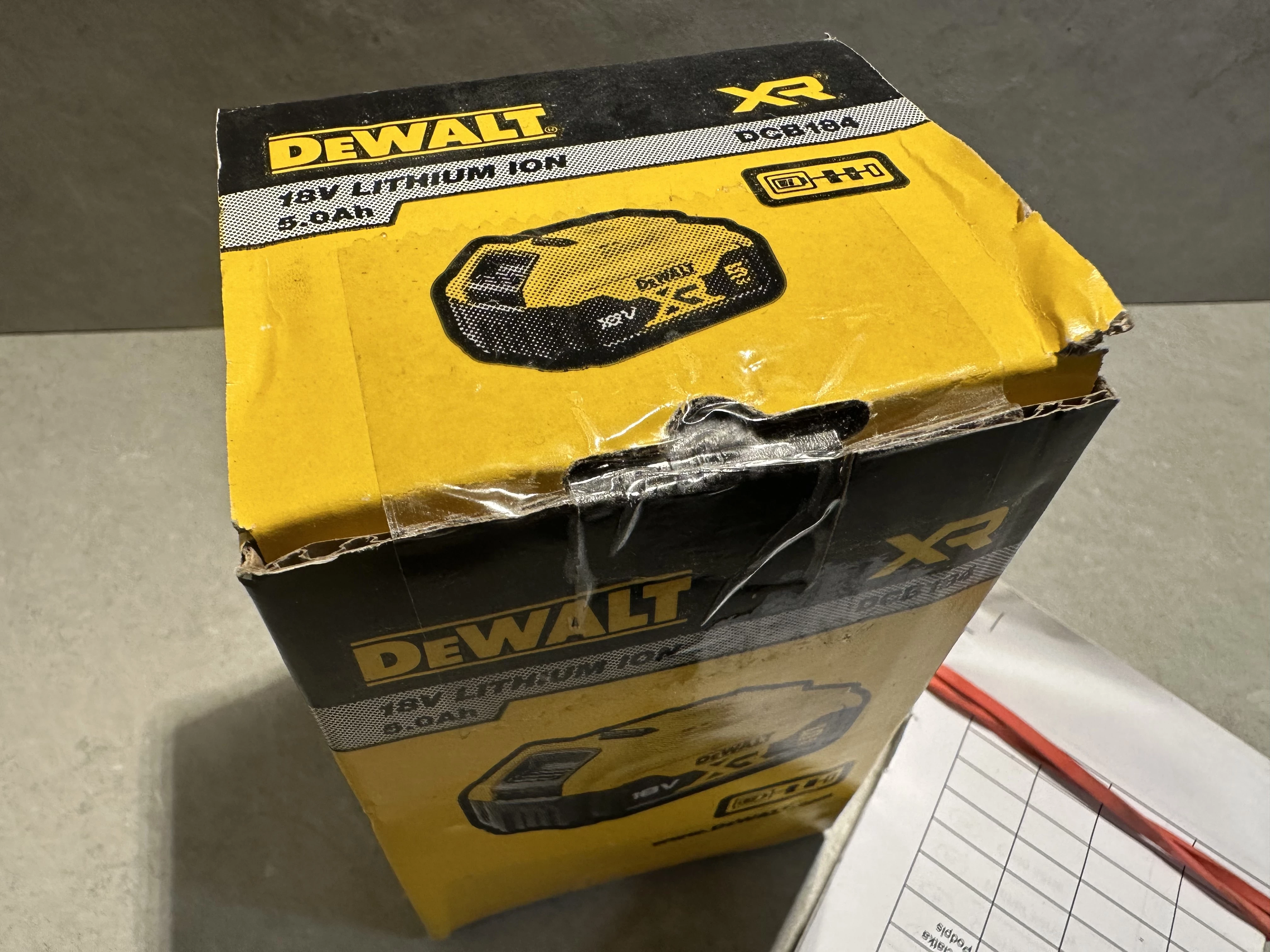 akumulator-dewalt-5ah-18v-ean-gtin-4052993820130