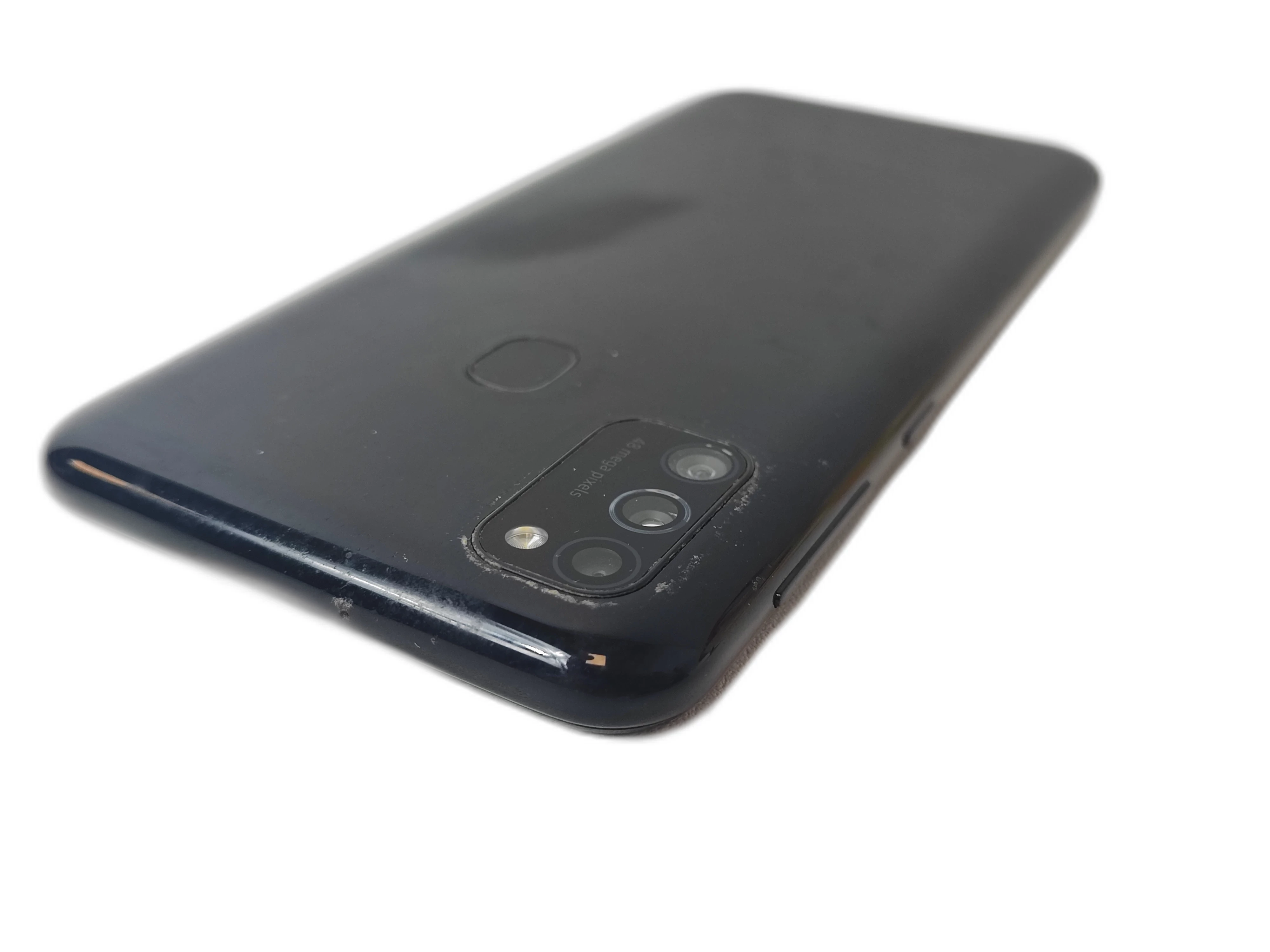 telefon-samsung-m21-464gb-355384115829292-przekatna-ekranu-640