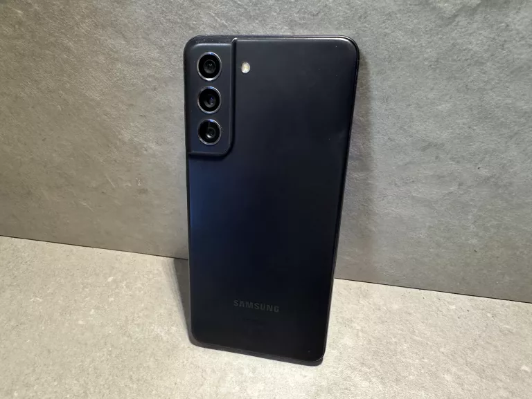 telefon-samsung-galaxy-s21-fe-5g-6128gb-pudelko-przekatna-ekranu-640