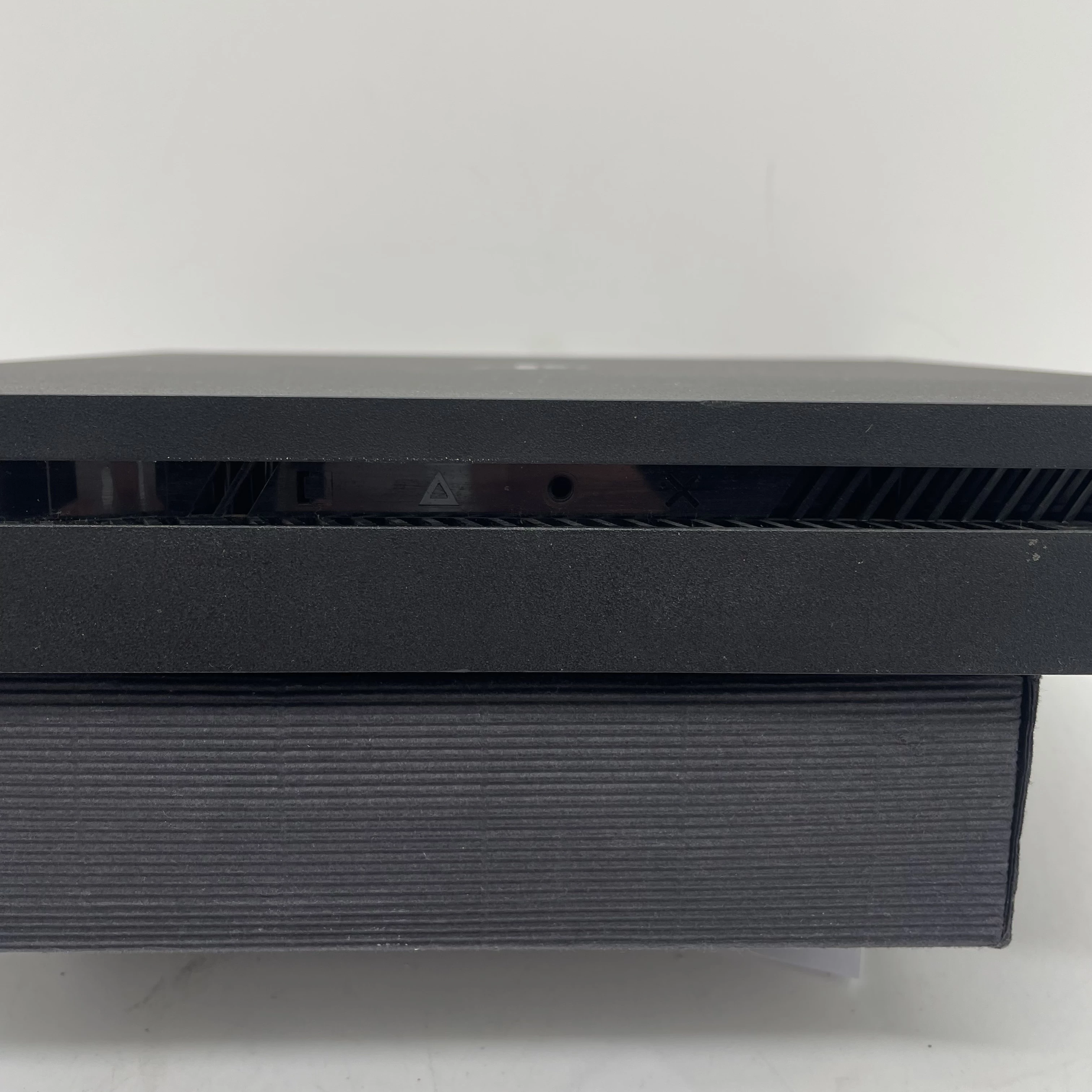 konsola-sony-playstation-4-slim-1-tb-czarny-pad-ean-gtin-711719757313