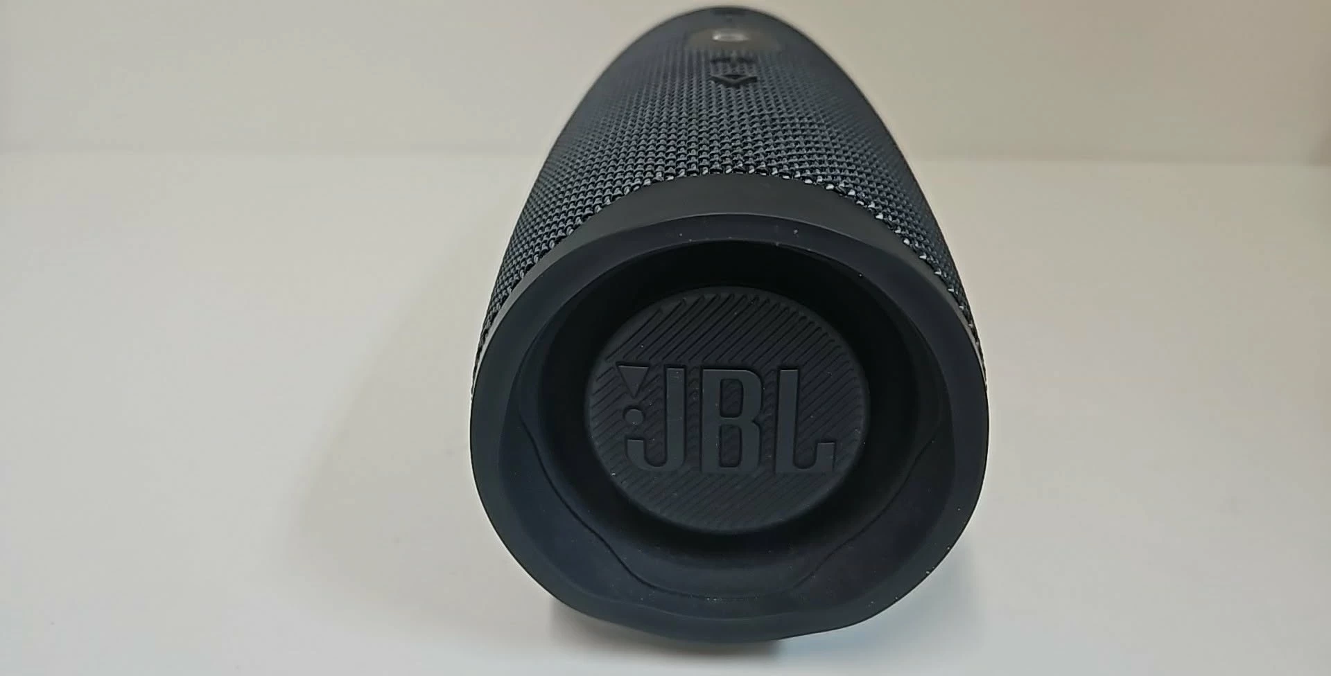 glosnik-mobilny-jbl-charge-essential-2-czarny-bluetoothetui-stan-11323-2