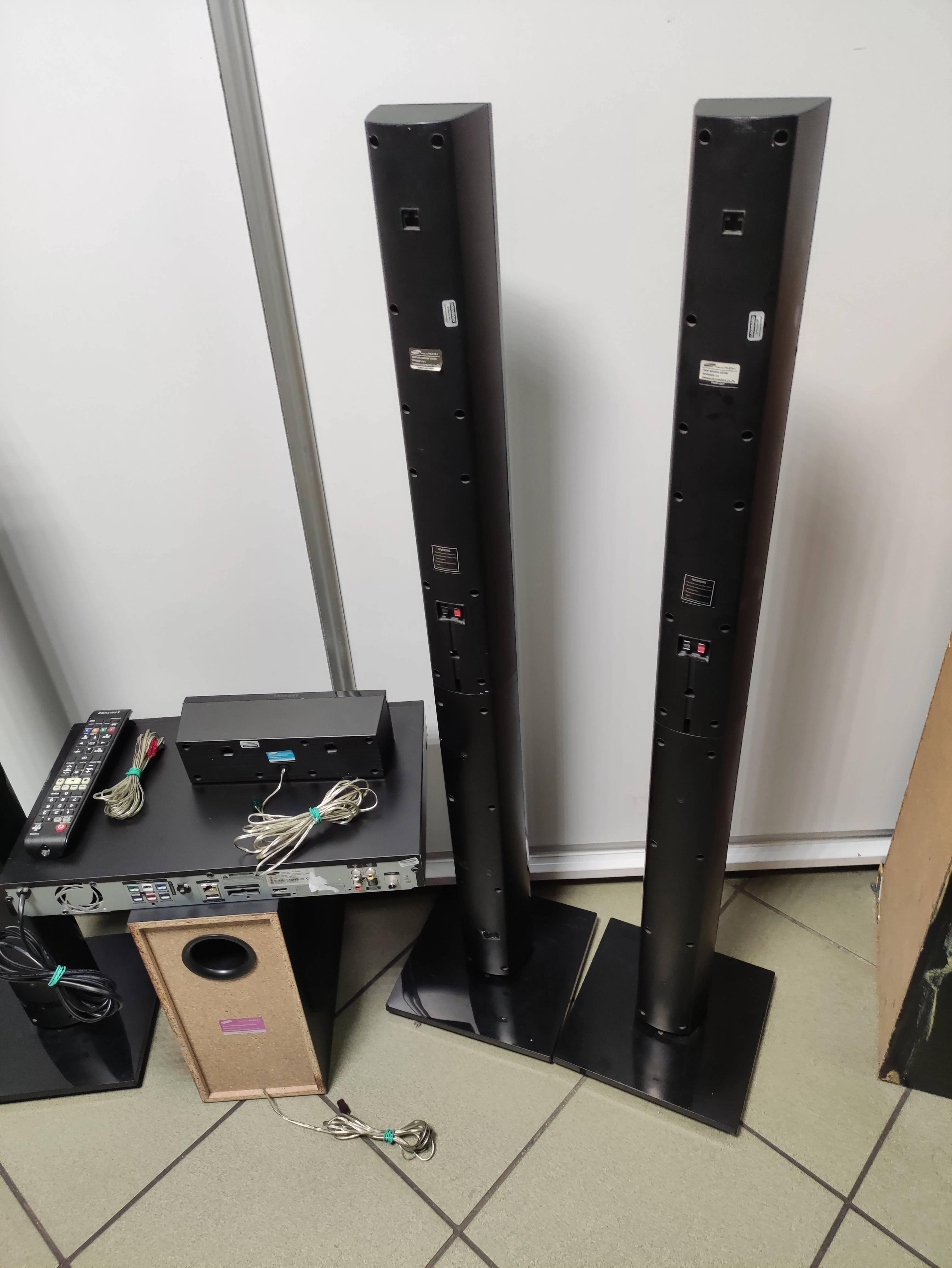 kino-domowe-samsung-ht-e4550-pilot-glosniki-kod-producenta-123456