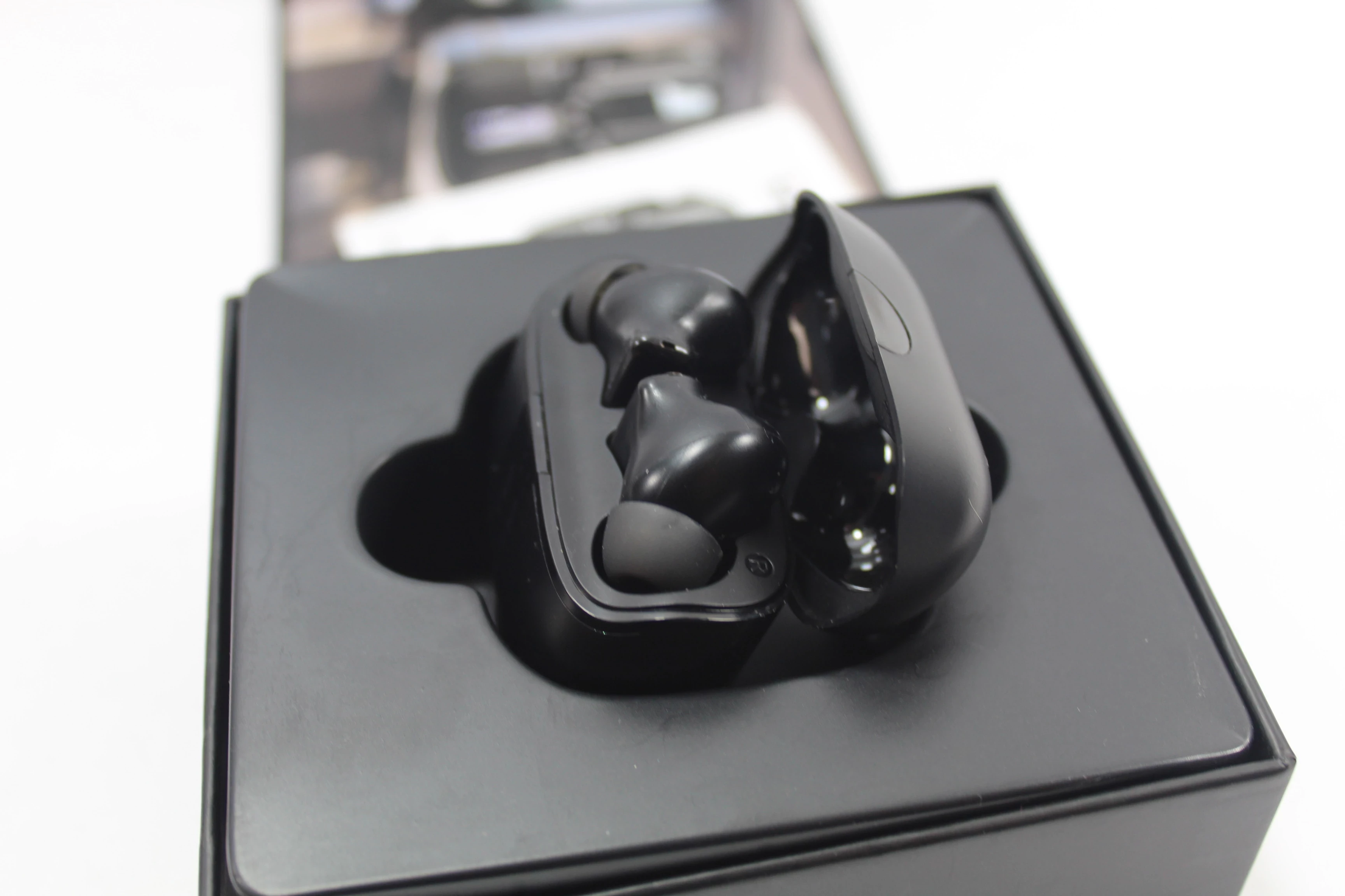 sluchawki-bezprzewodowe-winner-group-airflex8-kolor-dominujacy-129357-3