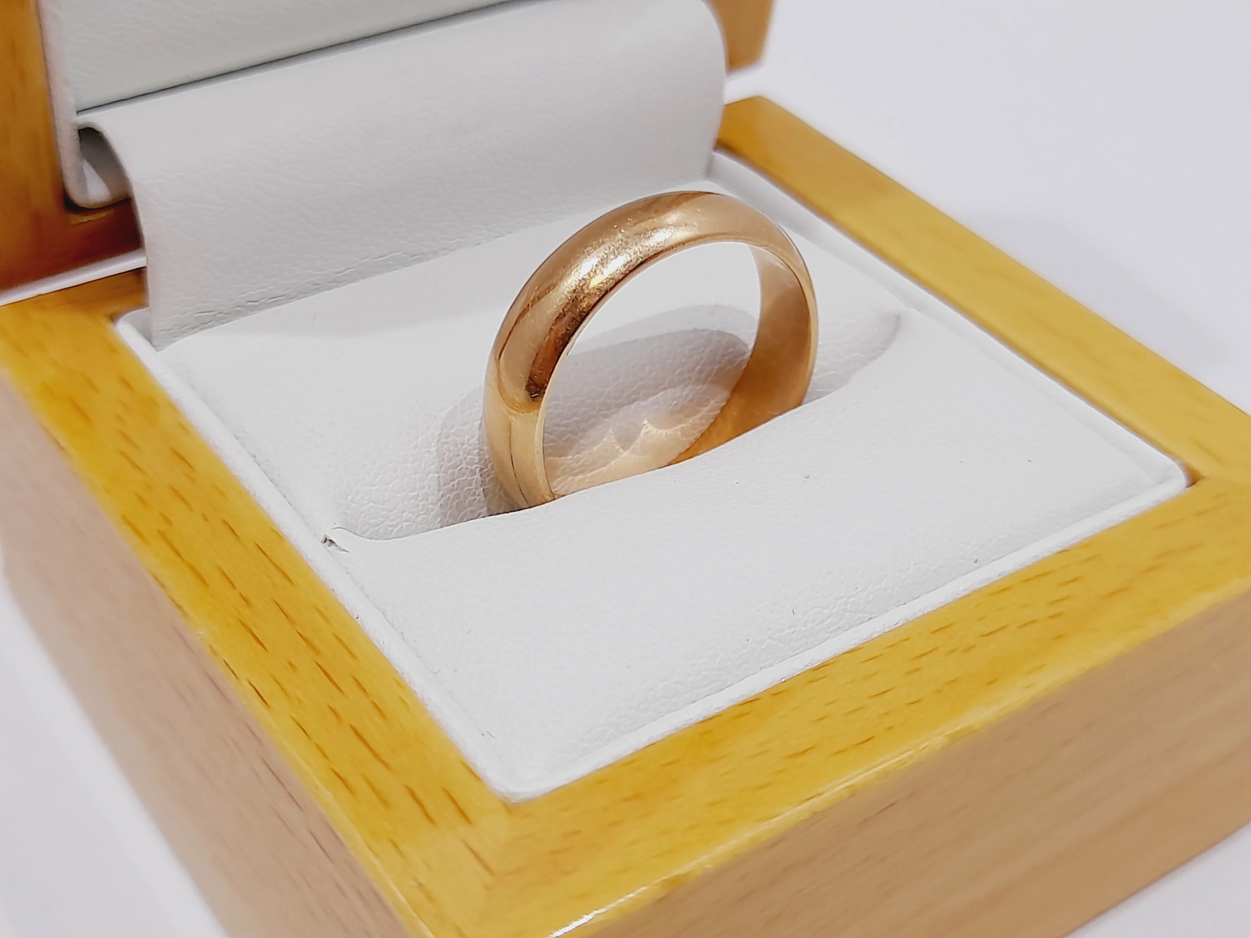 wyrob-jubilerski-uzywana-obraczka-metal-249252-1123832