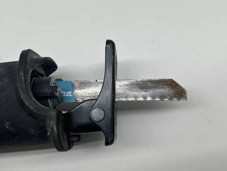 pila-szablasta-makita-djr186-kod-producenta-djr187z