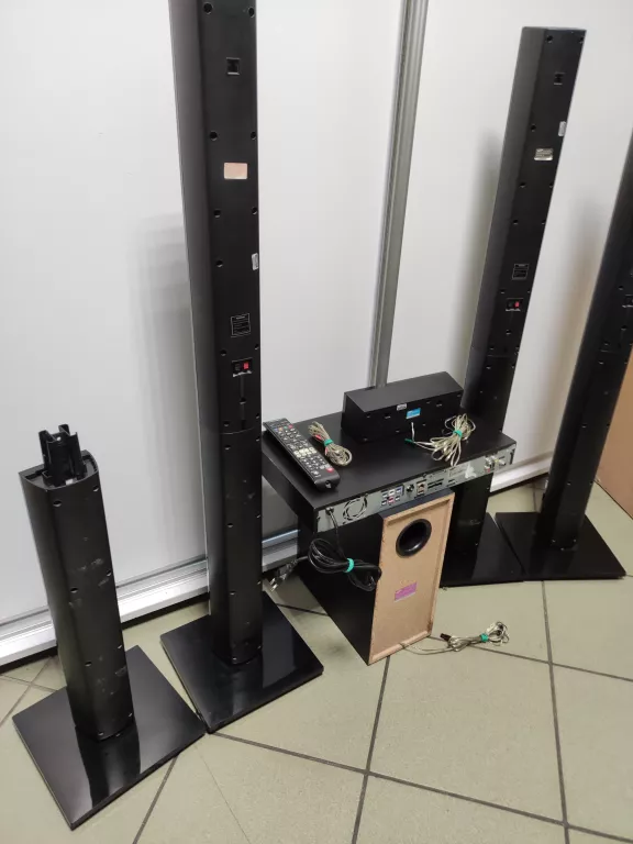 kino-domowe-samsung-ht-e4550-pilot-glosniki-kolor-718-1