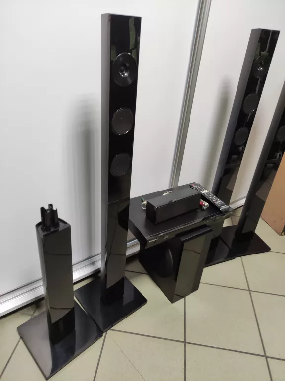 kino-domowe-samsung-ht-e4550-pilot-glosniki-ean-gtin-8806071901169