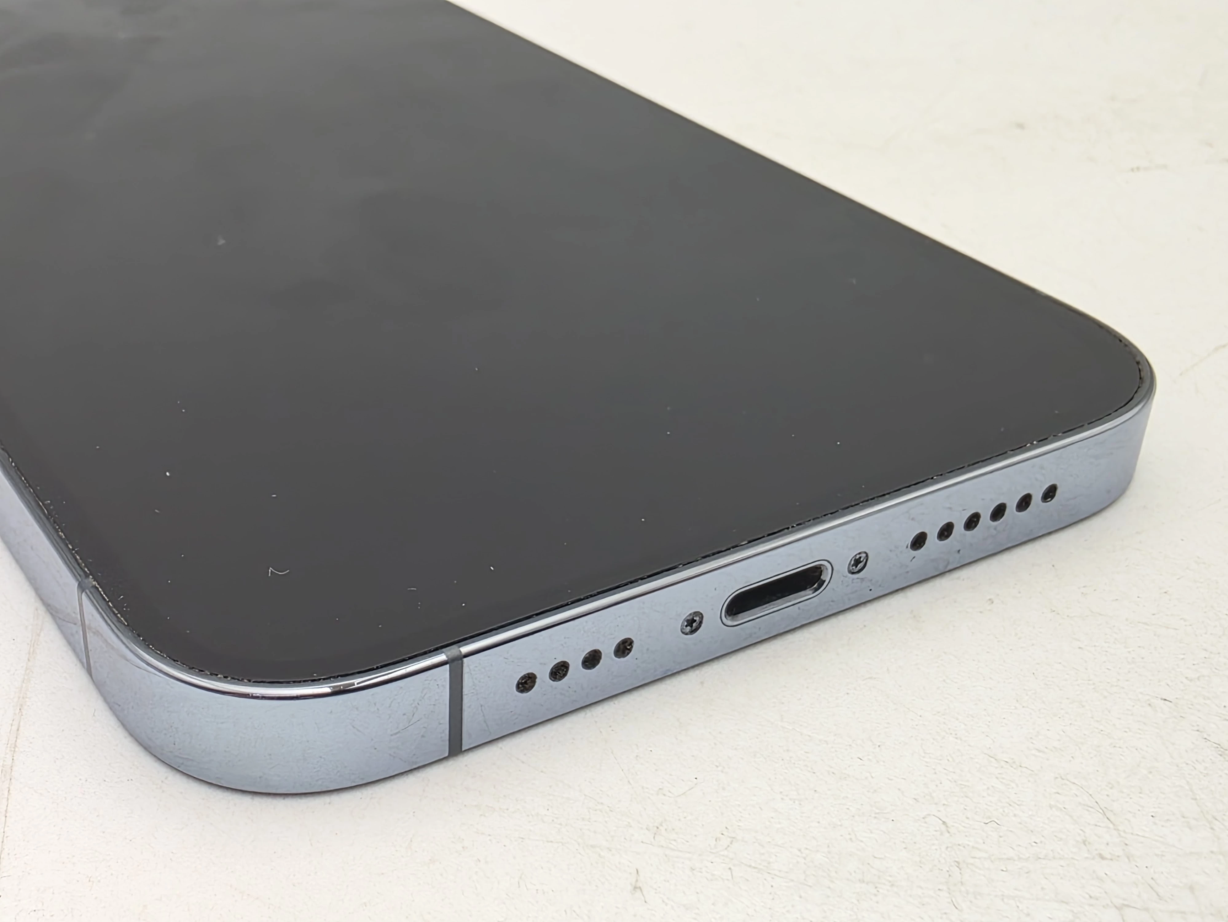 telefon-iphone-13-pro-max-128gb-bateria-85-super-stan-ean-gtin-194252698693