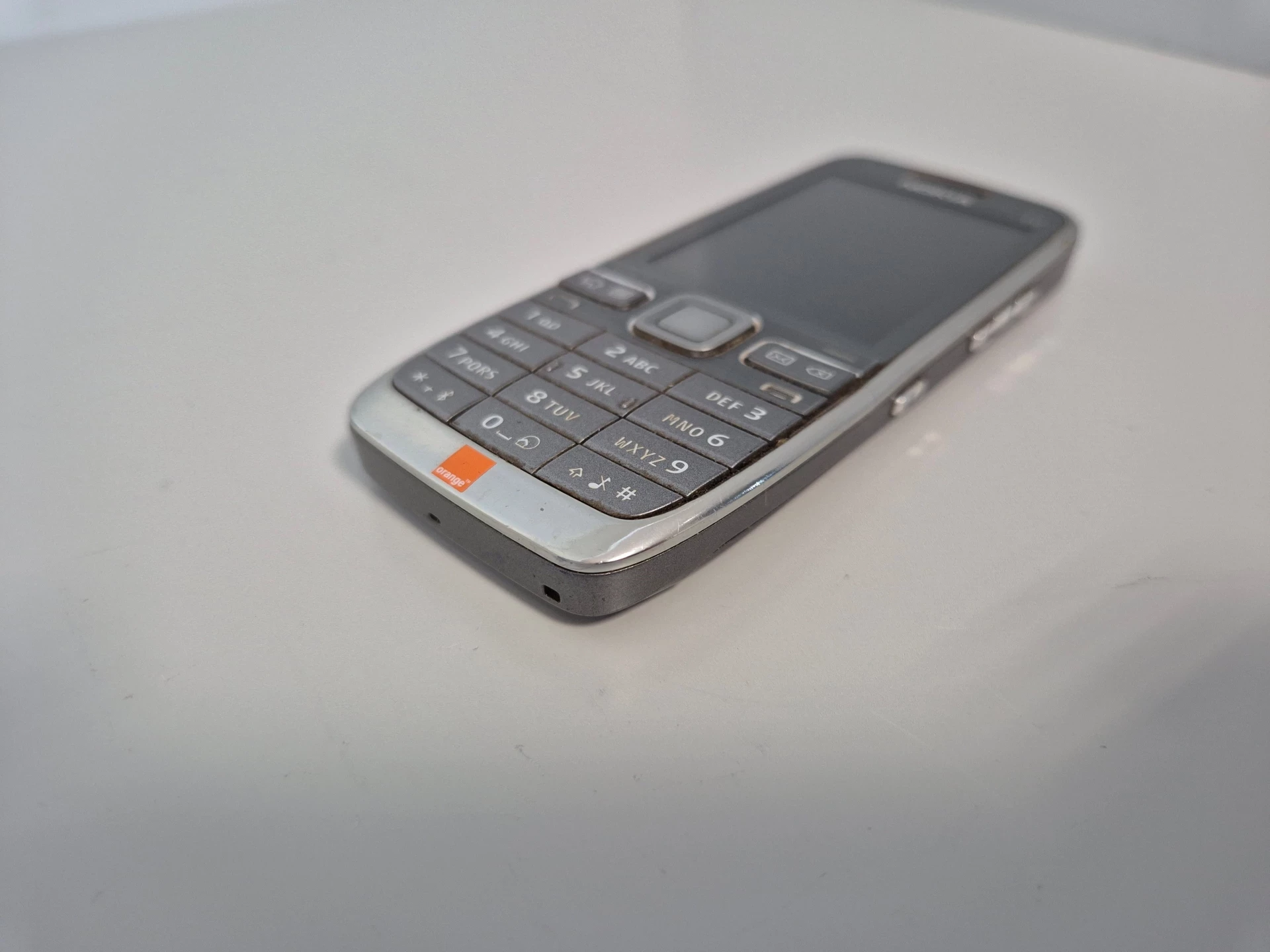 telefon-nokia-e52-klasyk-ean-gtin-6438158191181