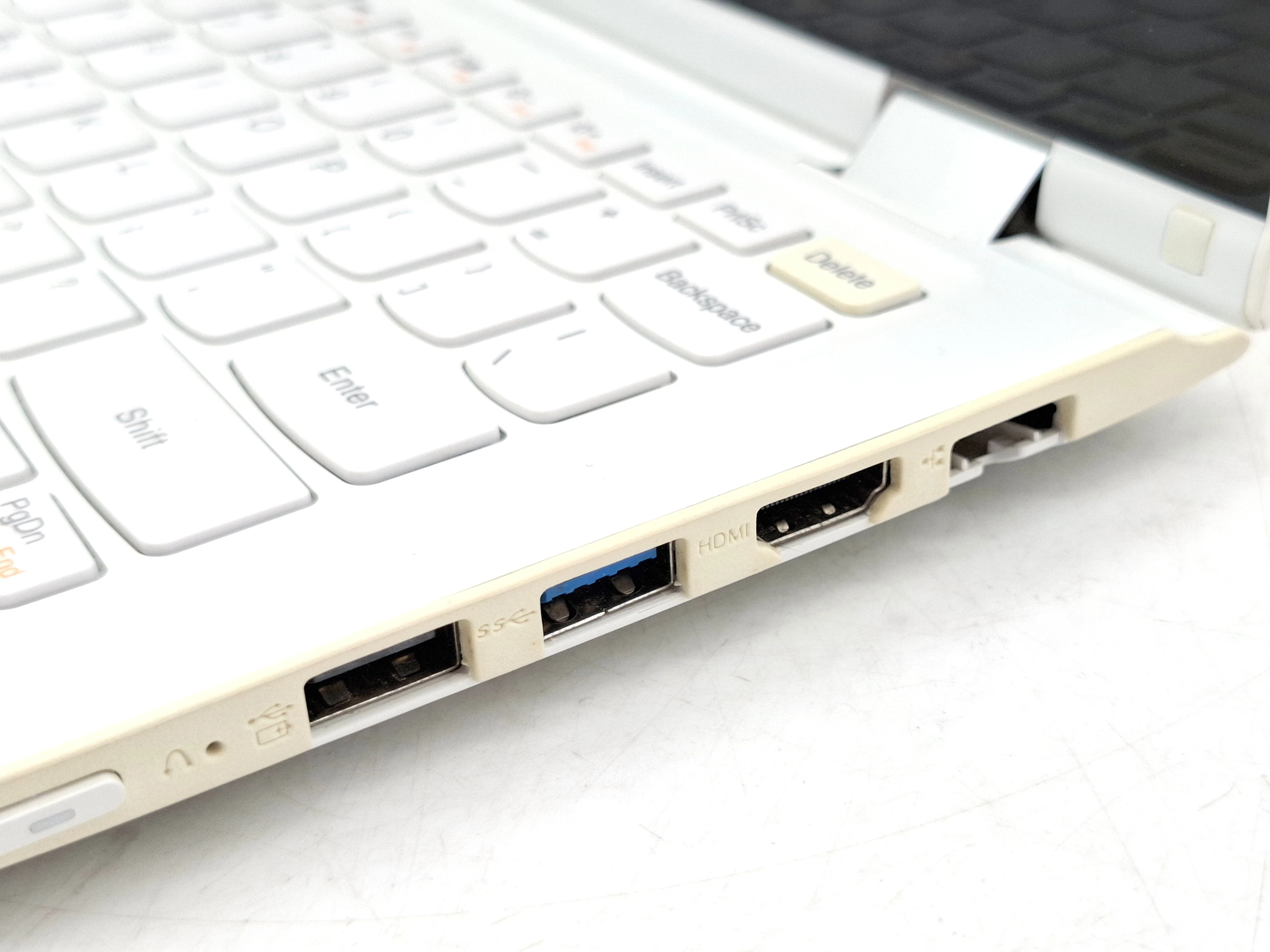 laptop-lenovo-yoga-300-11ibr-dotykowy-ekran-stan-11323-2