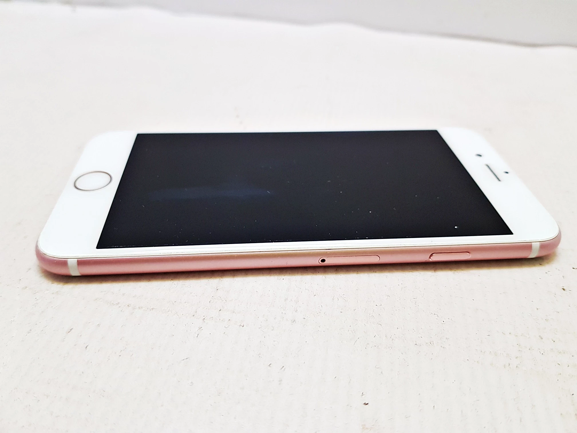 telefon-iphone-6s-32gb-etui-bat-100-typ-202685-212929