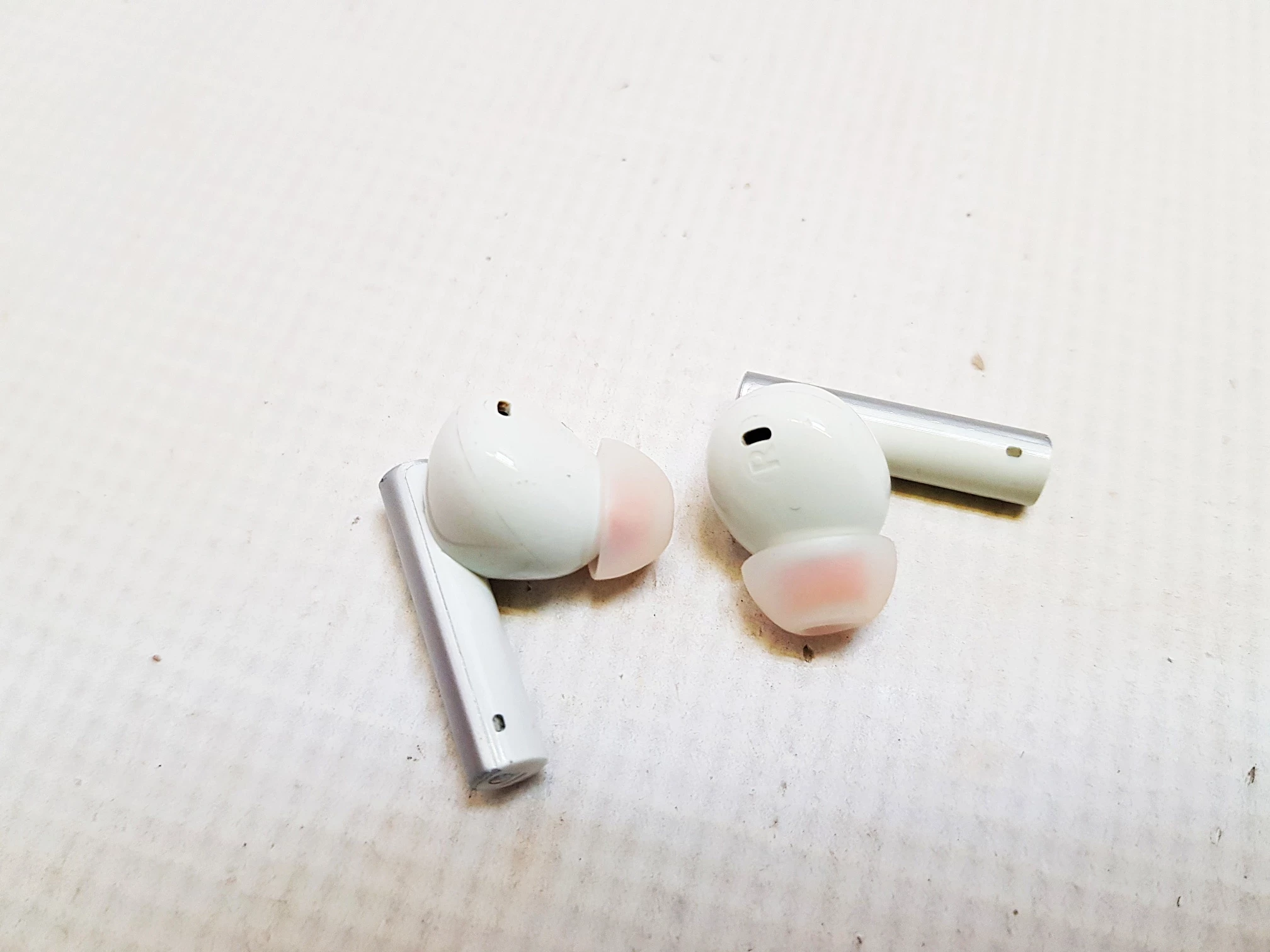 sluchawki-realme-buds-air6-stan-11323-2