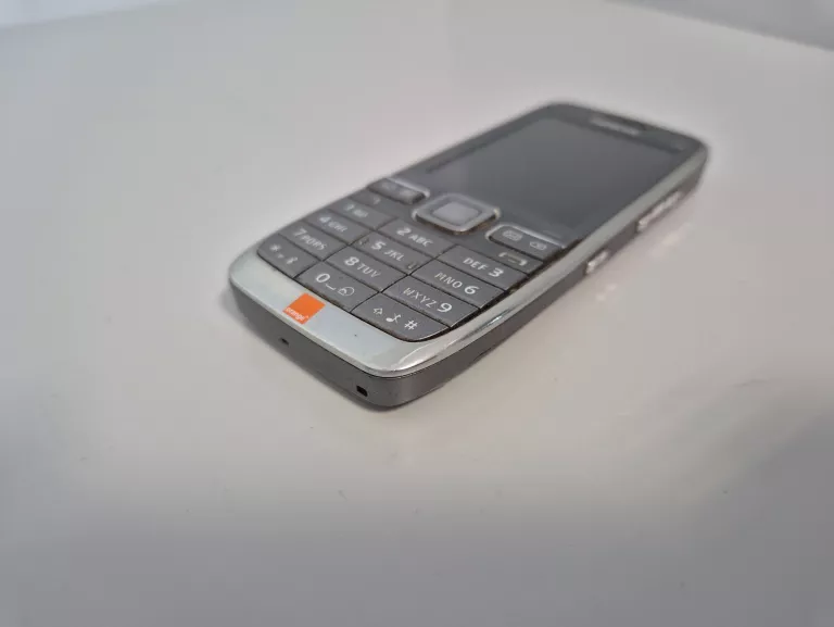 telefon-nokia-e52-klasyk-ean-gtin-6438158191181