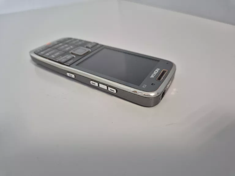 telefon-nokia-e52-klasyk-kod-producenta-e52