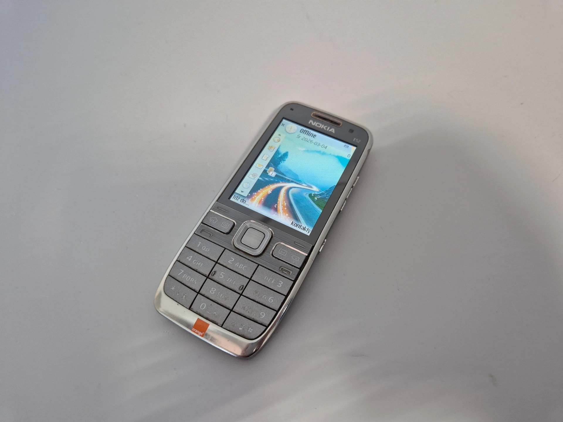 telefon-nokia-e52-klasyk-system-operacyjny-4388-2