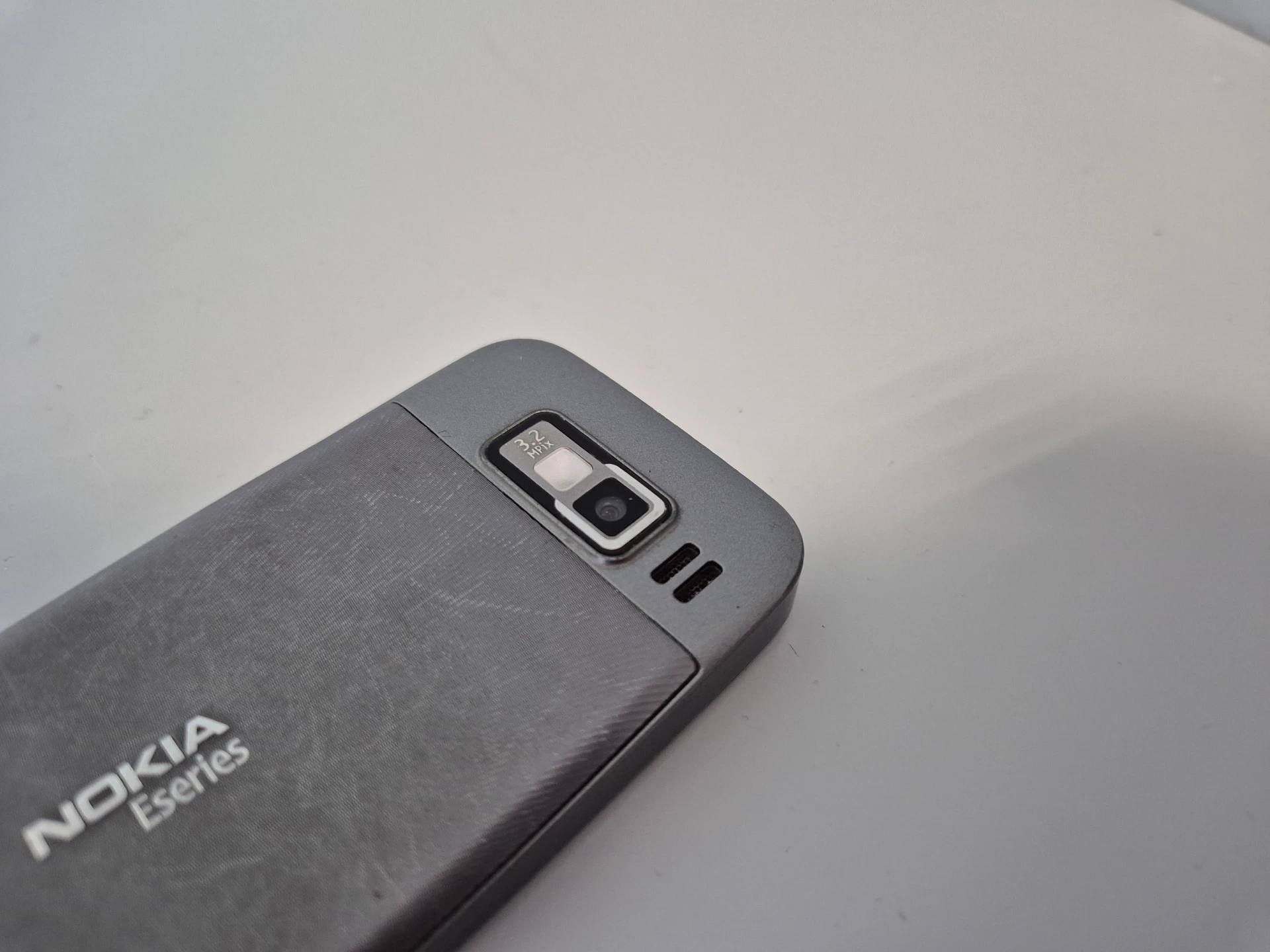 telefon-nokia-e52-klasyk-pamiec-ram-202865-214177