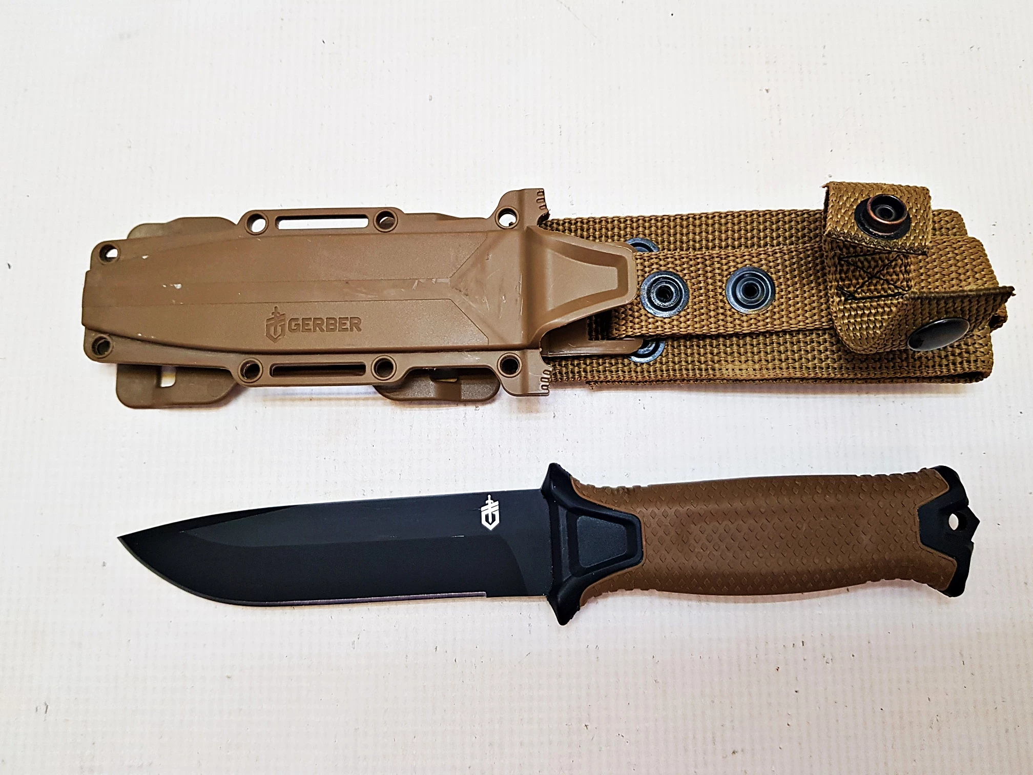 noz-taktyczny-gerber-strongarm-fe-coyote-pokrowiec-ean-gtin-5907980698669