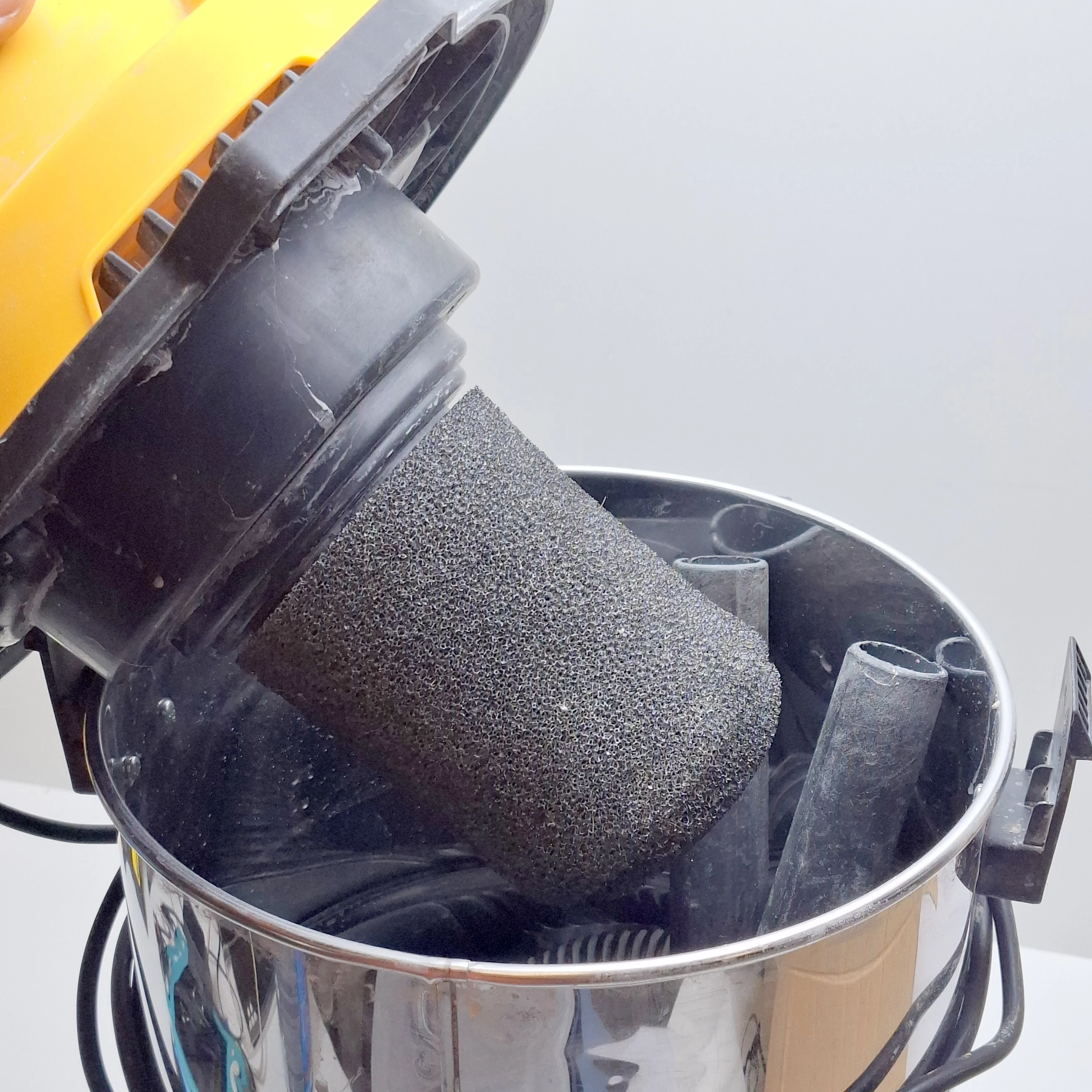 odkurzacz-warsztatowy-brenar-b112-01-1200w-20l-kod-producenta-brodwa1200