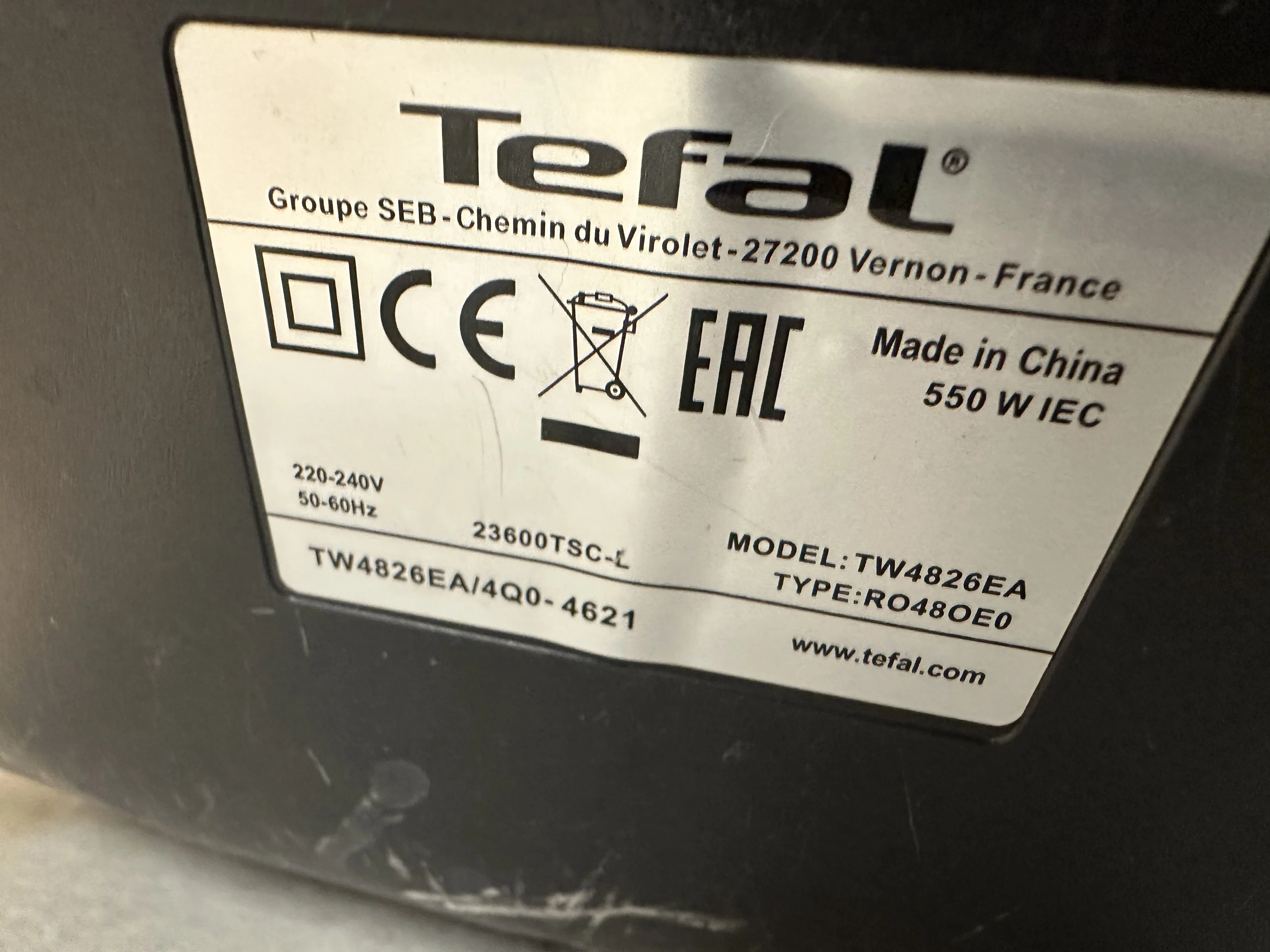 odkurzacz-bezworkowy-tefal-compact-power-xxl-tw4826-zasieg-pracy-880