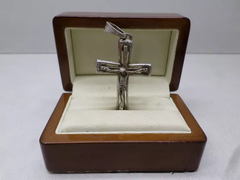 srebrna-zawieszka-krzyzyk-623925-plocka-12-sierpc