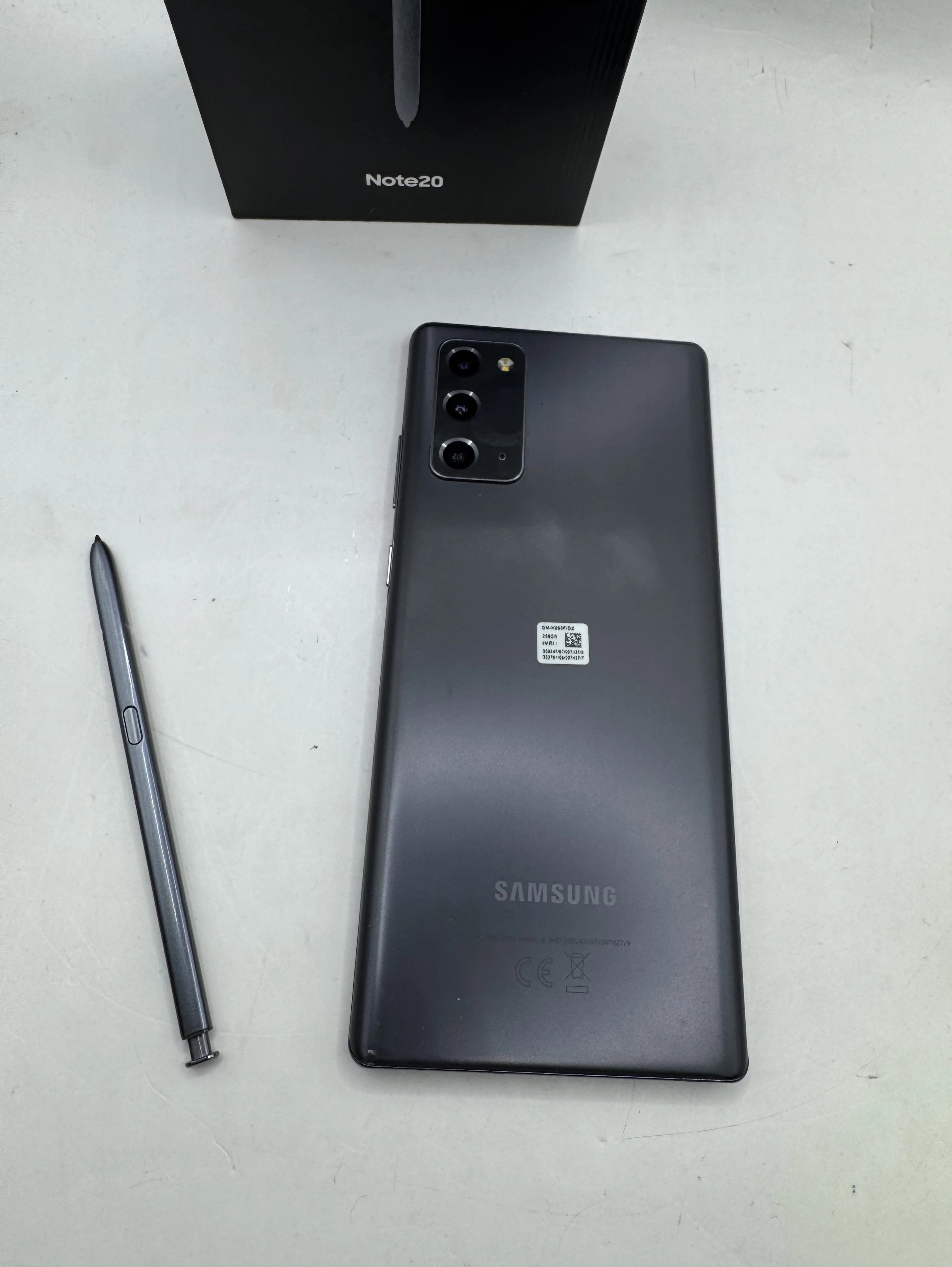 telefon-samsung-galaxy-note-20-8256-gb-pud-rysik-kod-producenta-sm-n980fzageue