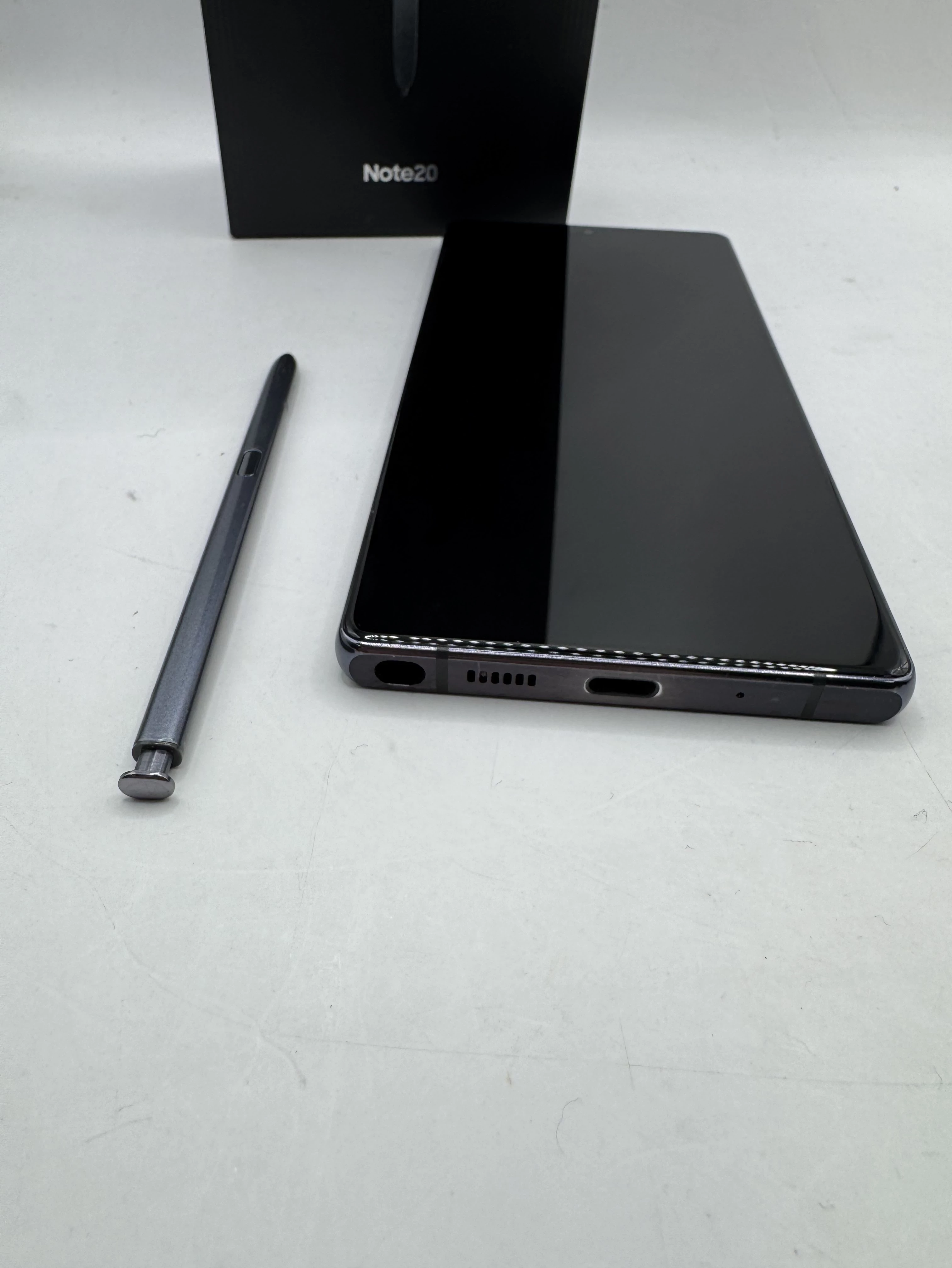 telefon-samsung-galaxy-note-20-8256-gb-pud-rysik-ean-gtin-8806090596476