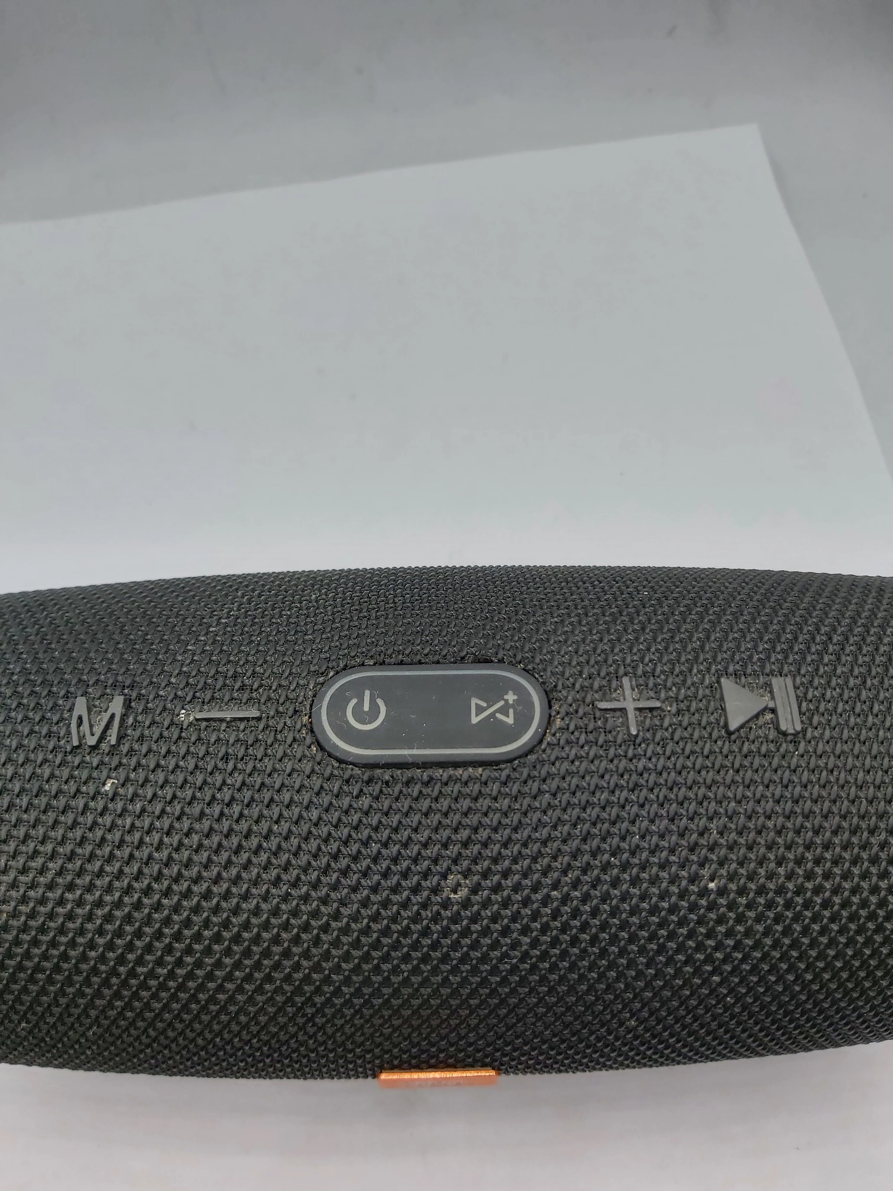 glosnik-jbl-charge-4-stan-11323-2