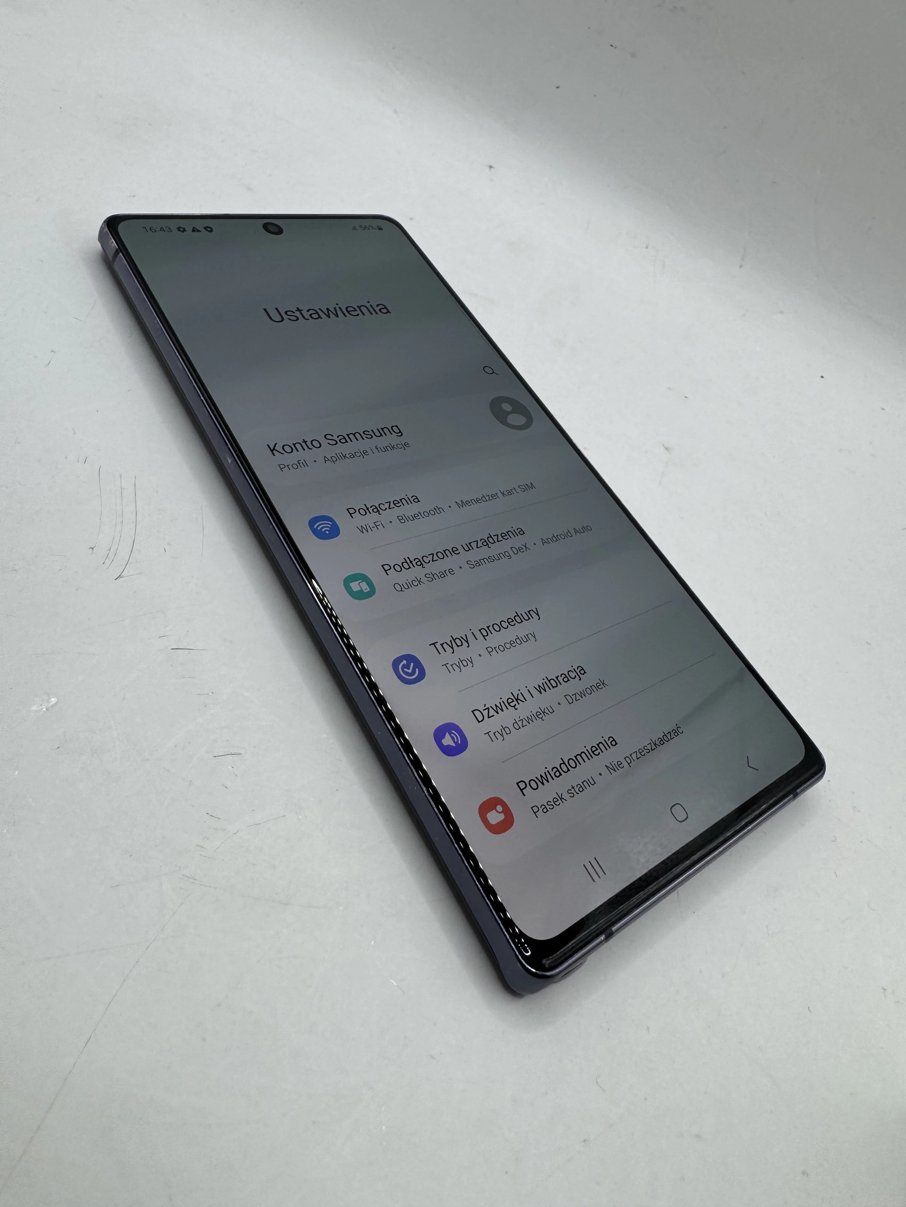 telefon-samsung-galaxy-note-20-8256-gb-pud-rysik-przekatna-ekranu-670