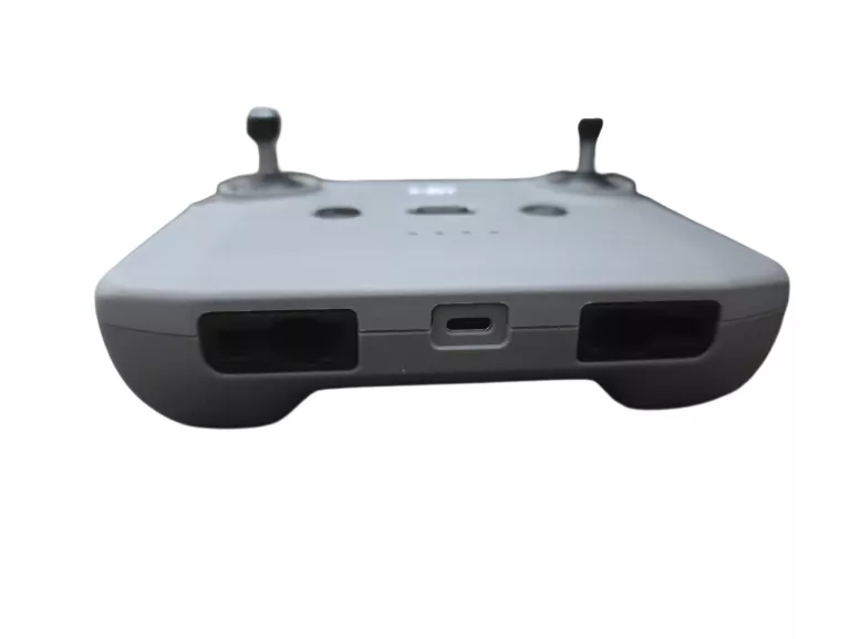 dron-dji-mini-2-se-3-baterie-ladowarka-akcesoria-opis-stan-11323-238062