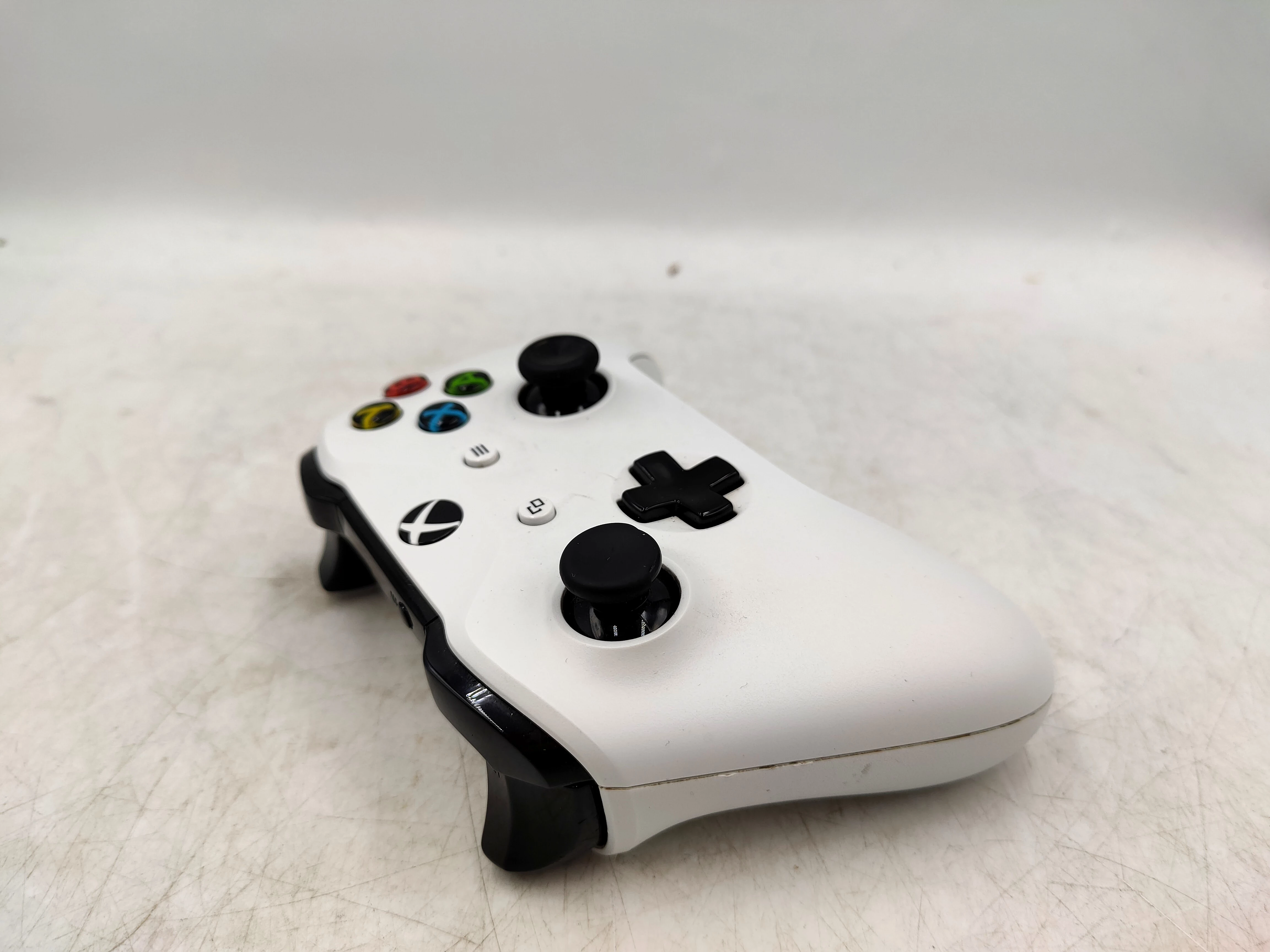 konsola-xbox-one-s-500gb-ean-gtin-5900626820608