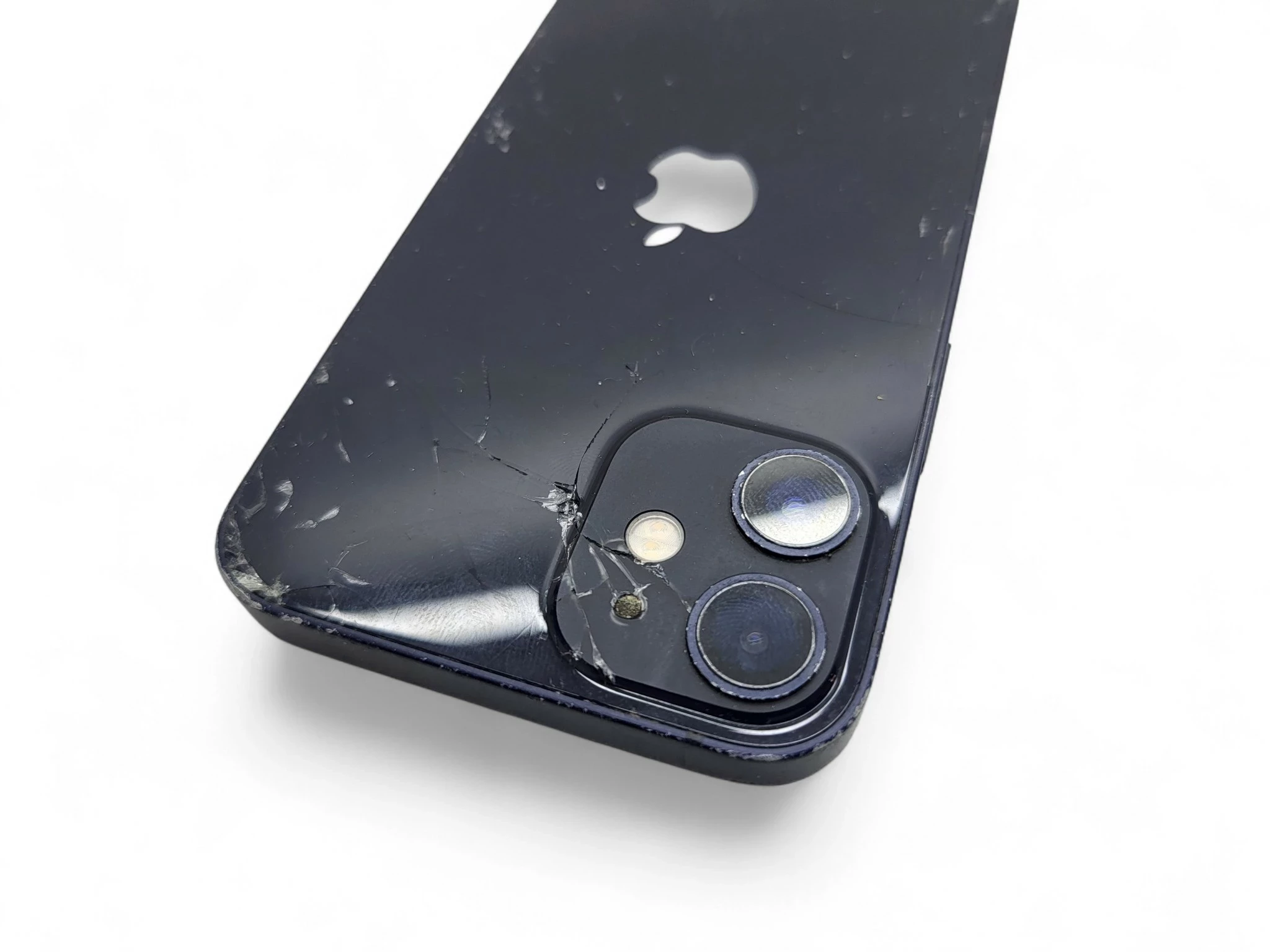 telefon-iphone-12-mini-rozbity-pojemnosc-akumulatora-2815