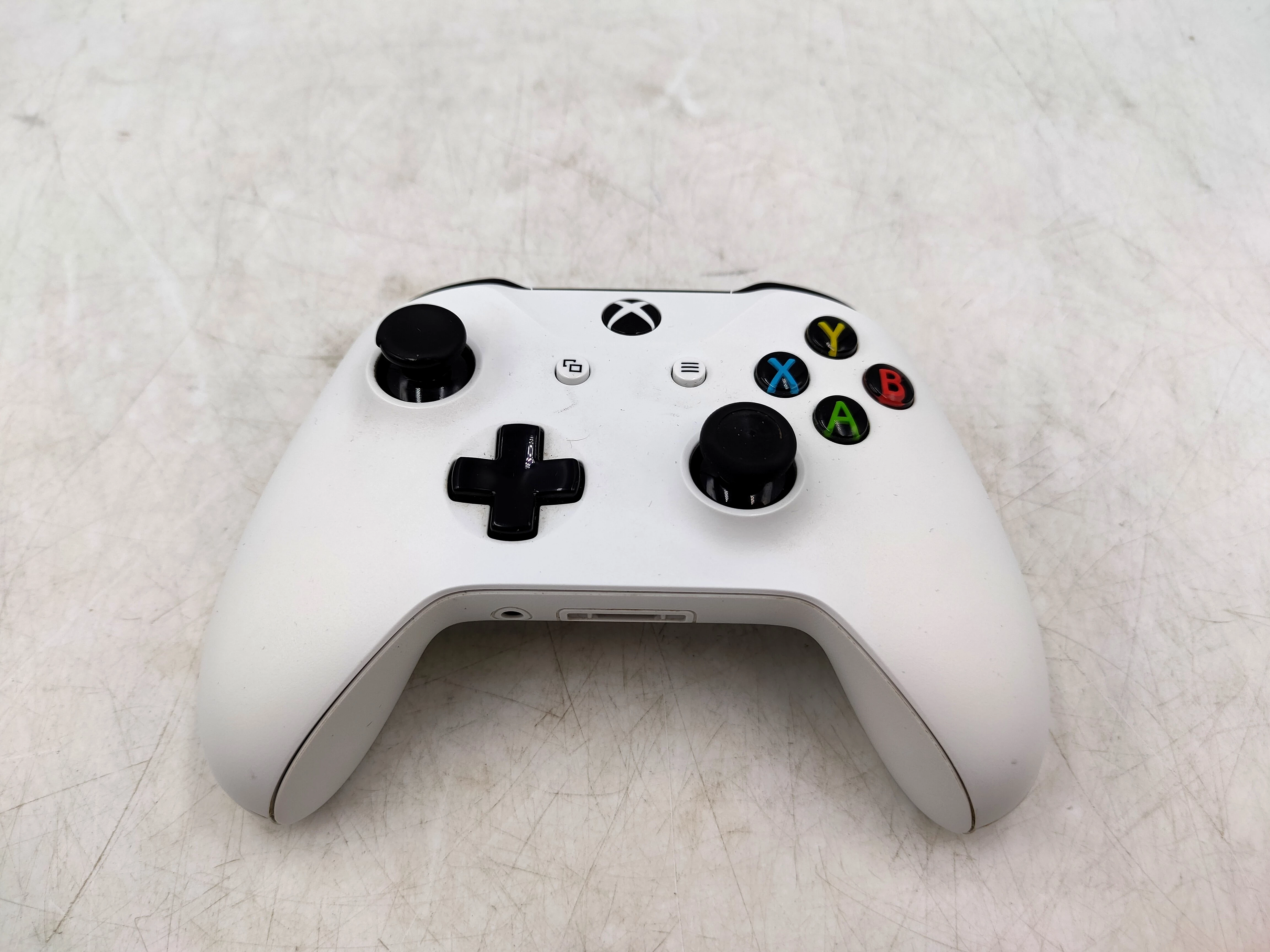 konsola-xbox-one-s-500gb-stan-11323-2