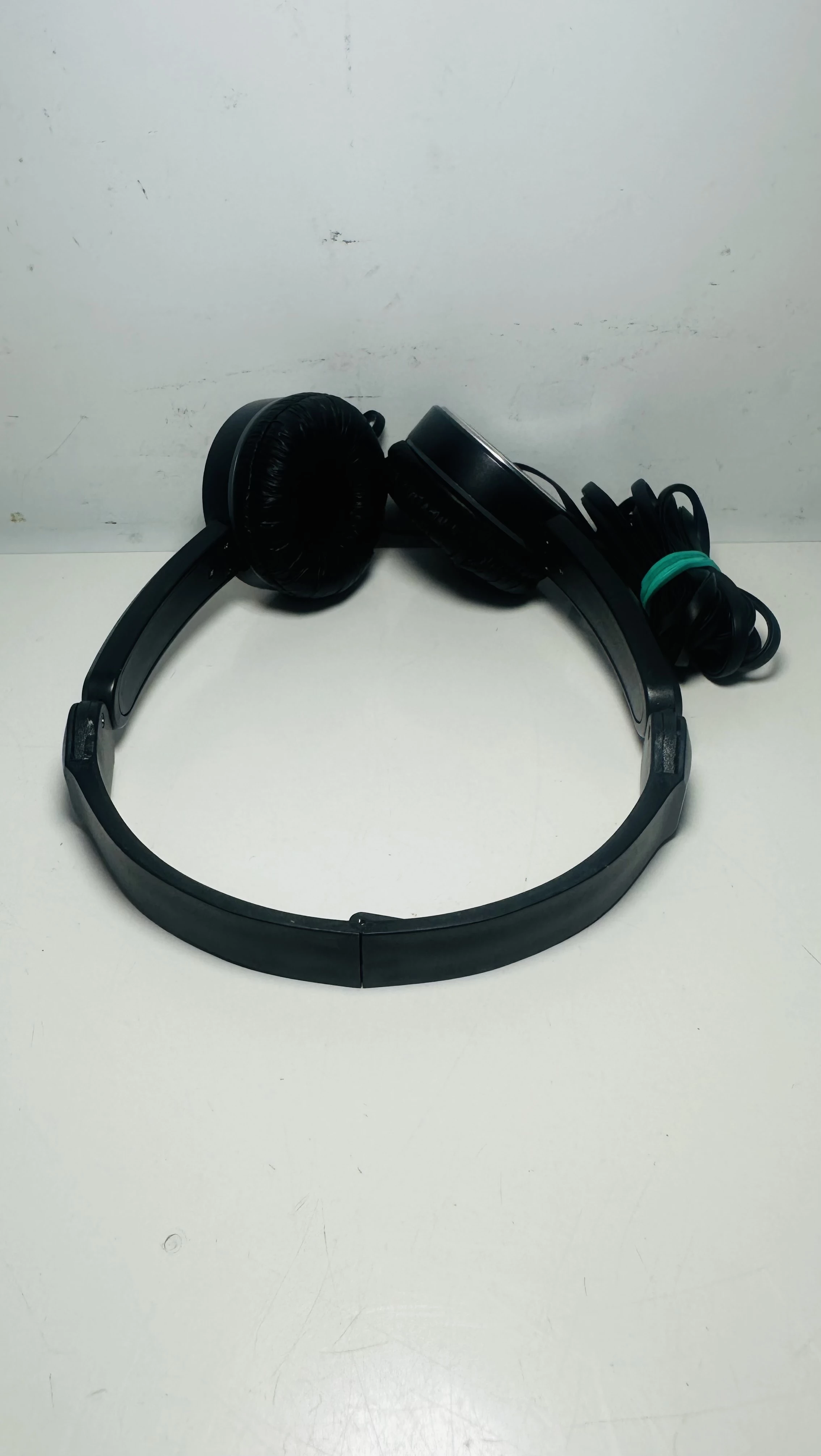 sluchawki-nauszne-grundig-skladane-rodzaj-sluchawek-203681-217745