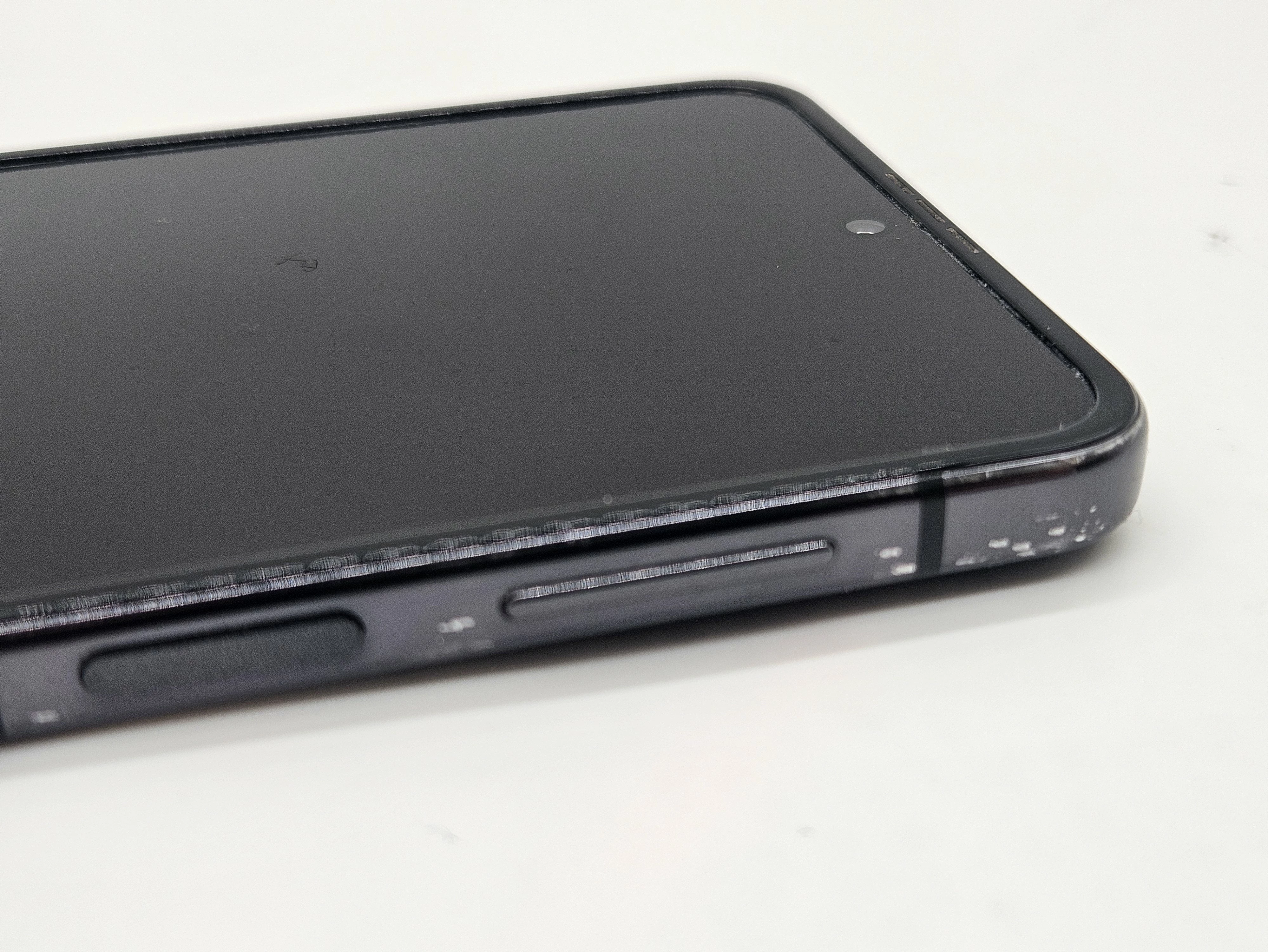 telefon-samsung-galaxy-z-flip4-512gb8gb-sm-f721b-przekatna-ekranu-670