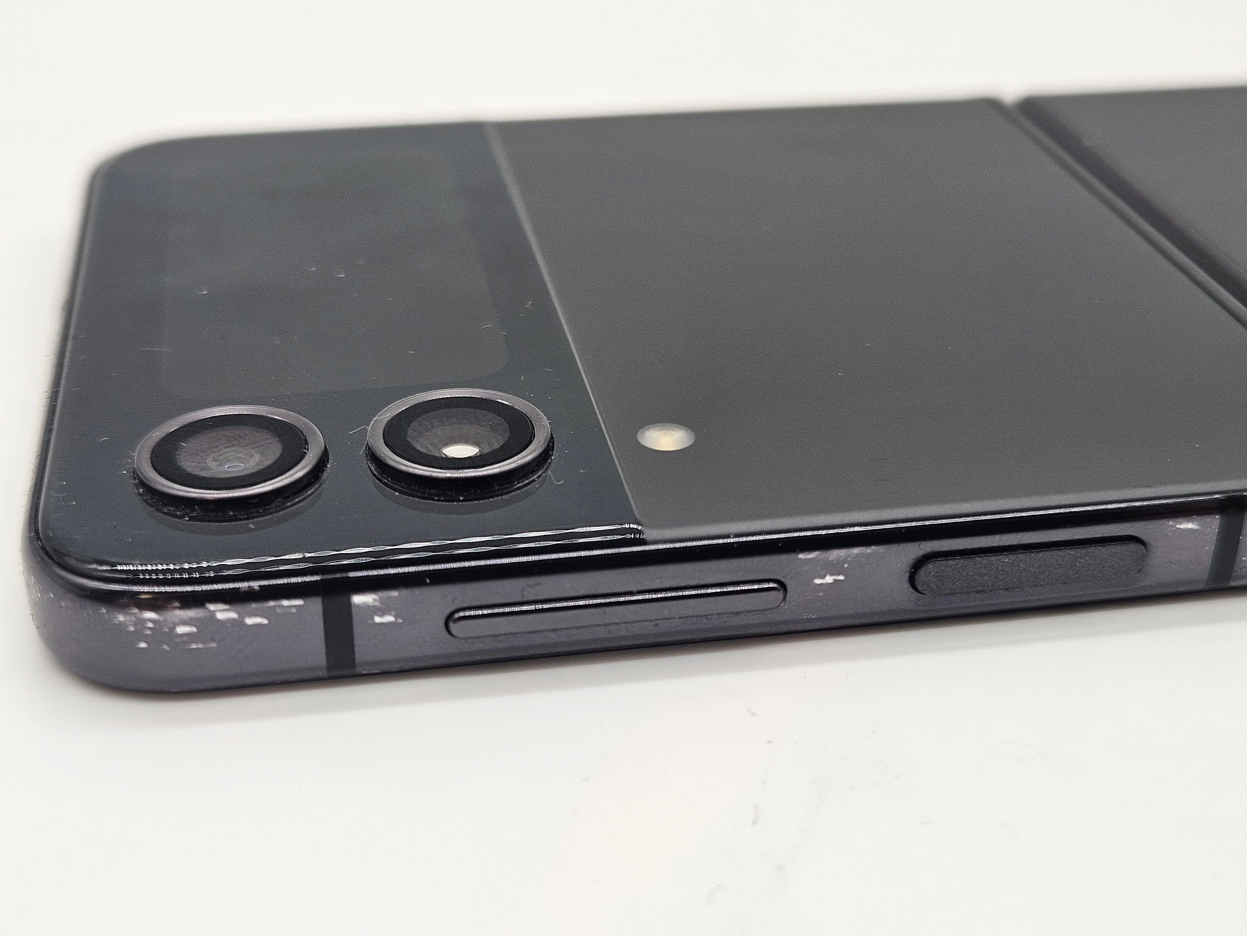 telefon-samsung-galaxy-z-flip4-512gb8gb-sm-f721b-pamiec-ram-202865-214113