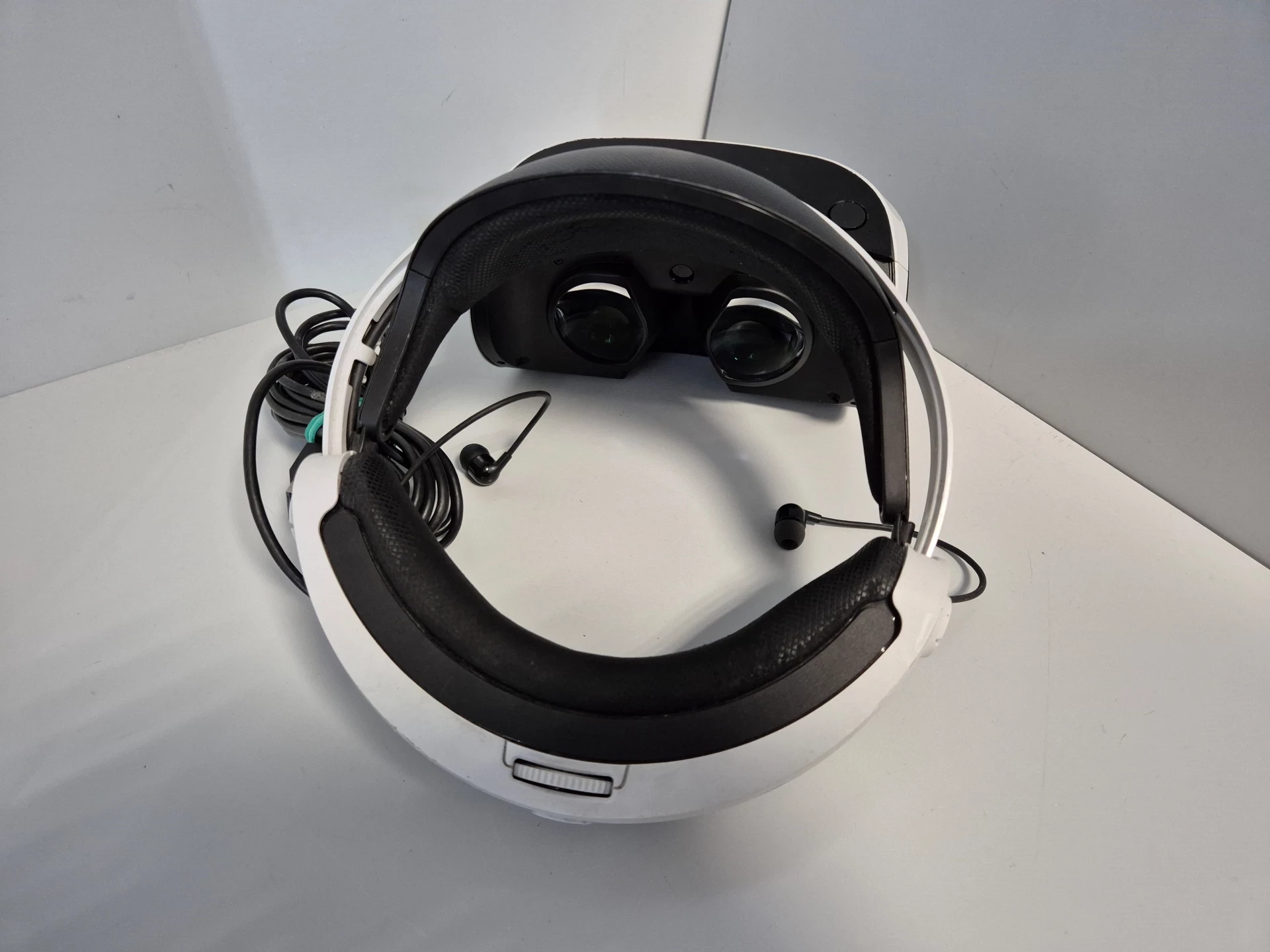 gogle-vr-headset-sony-playstation-4-z-procesorem-certyfikaty-zgodnosci-218669-1