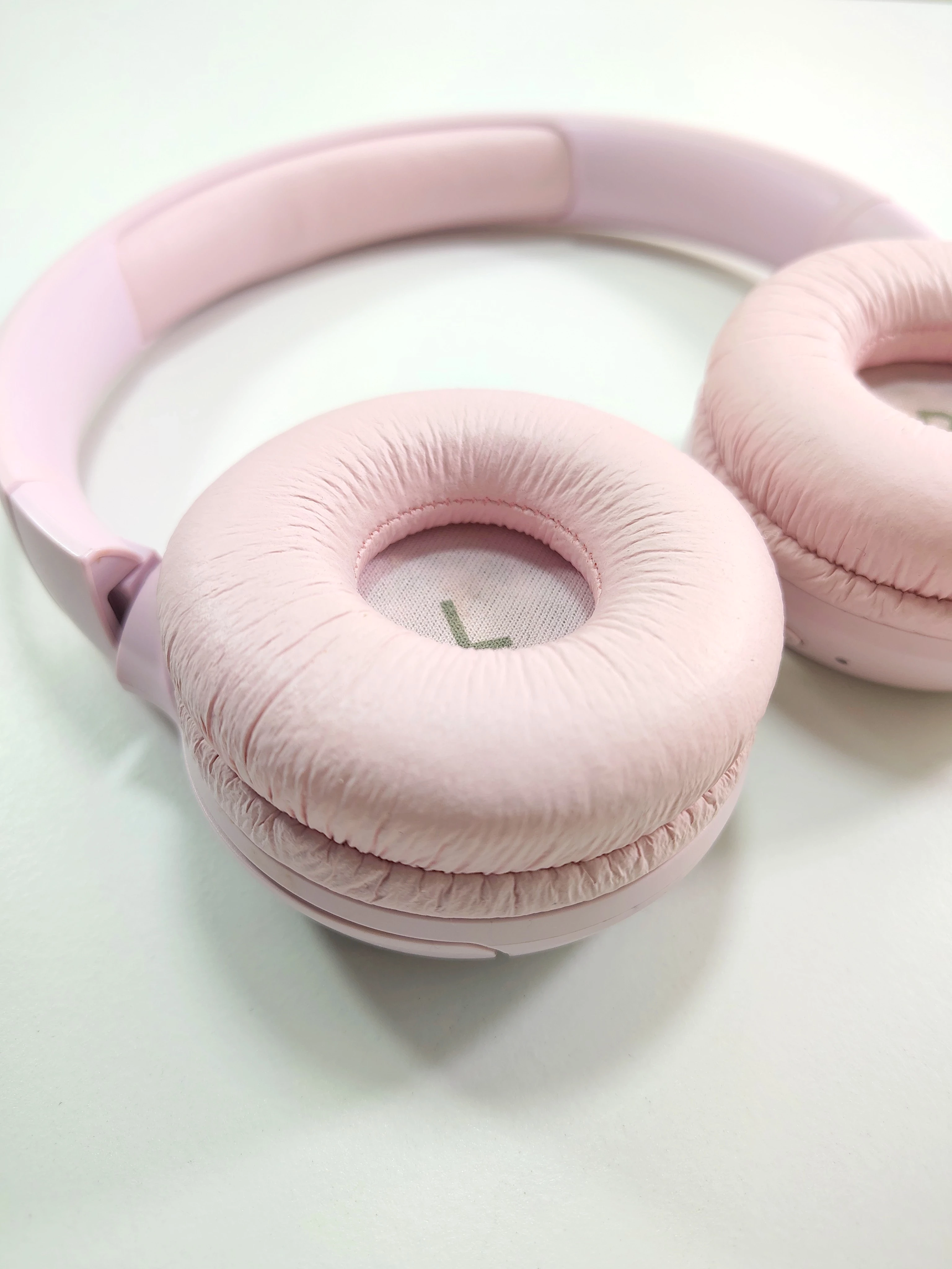 sluchawki-jbl-tune-510-rozowe-mikrofon-203689-217781