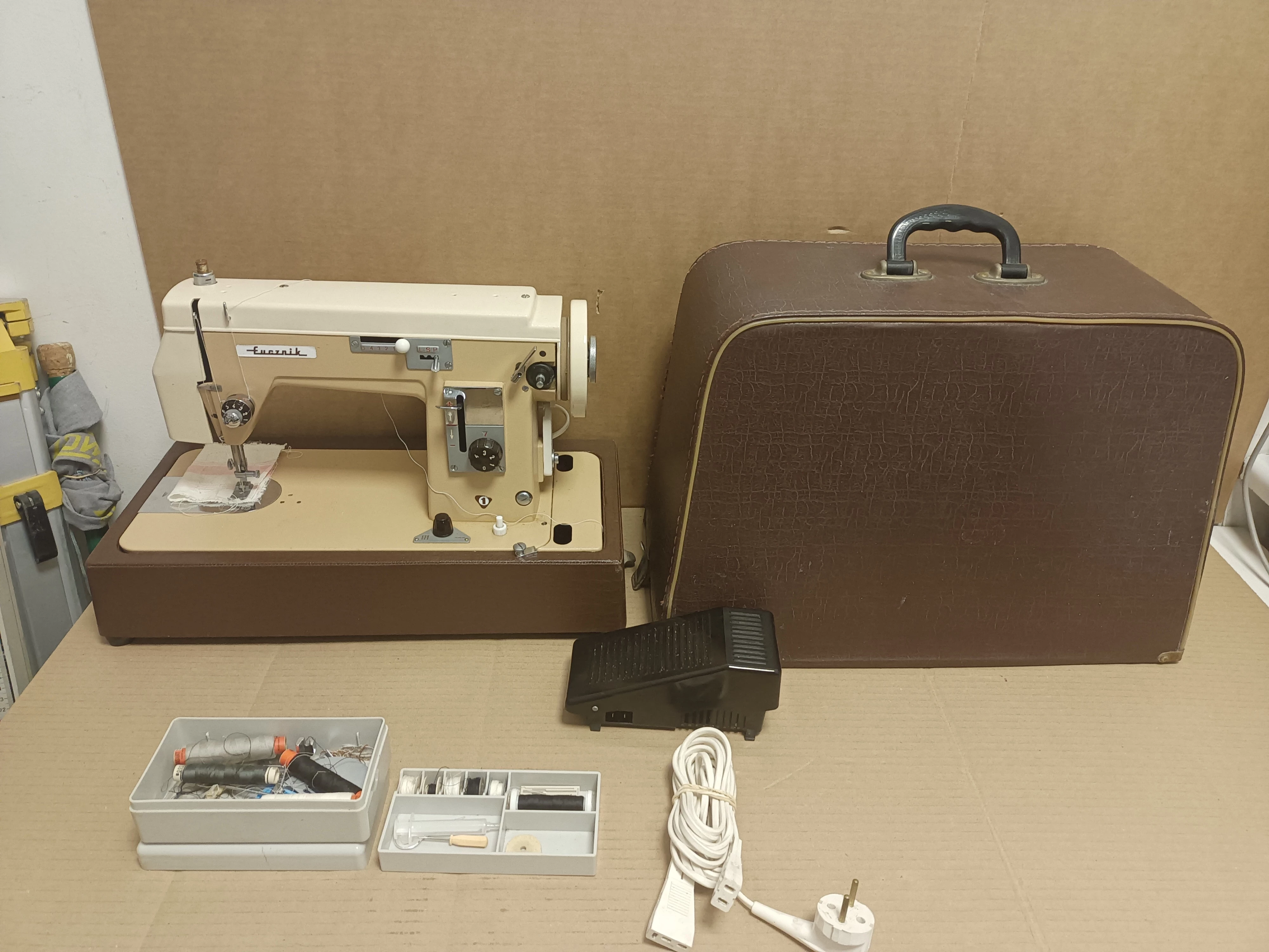 maszyna-do-szycia-lucznik-teligi-30b-krakow
