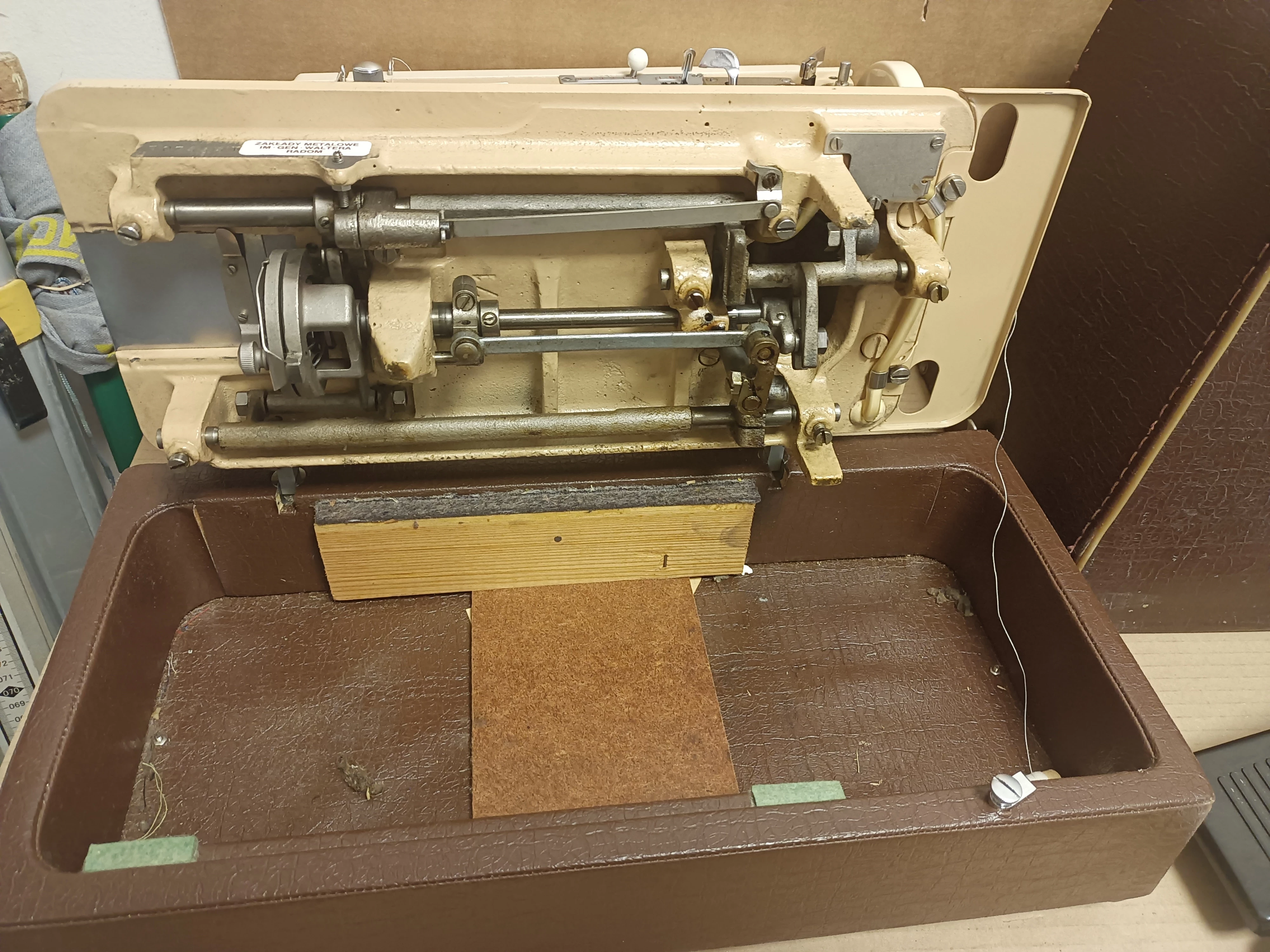 maszyna-do-szycia-lucznik-teligi-30b-krakow