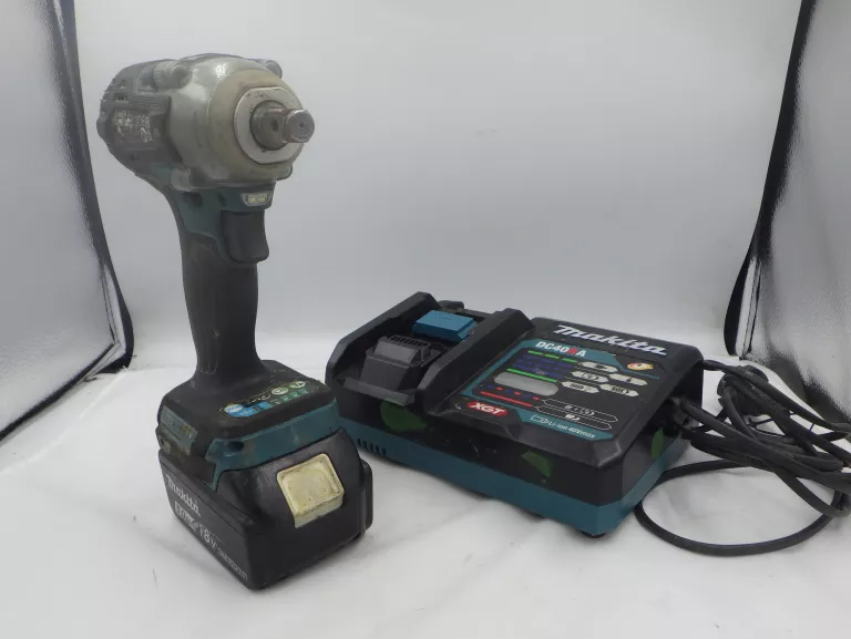 klucz-udarowy-makita-dtw300-akumulator-ladowarka-dabrowszczakow-26-swarzedz