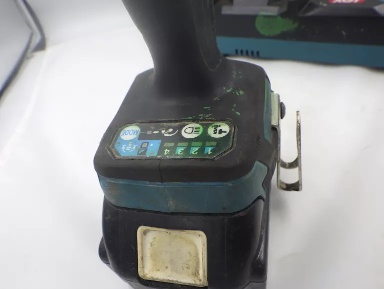 klucz-udarowy-makita-dtw300-akumulator-ladowarka-kod-producenta-dtw300z