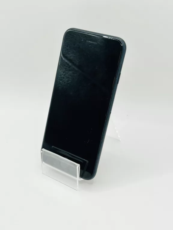 telefon-iphone-se-2022-64gb-83-zestaw-ean-gtin-194253013082