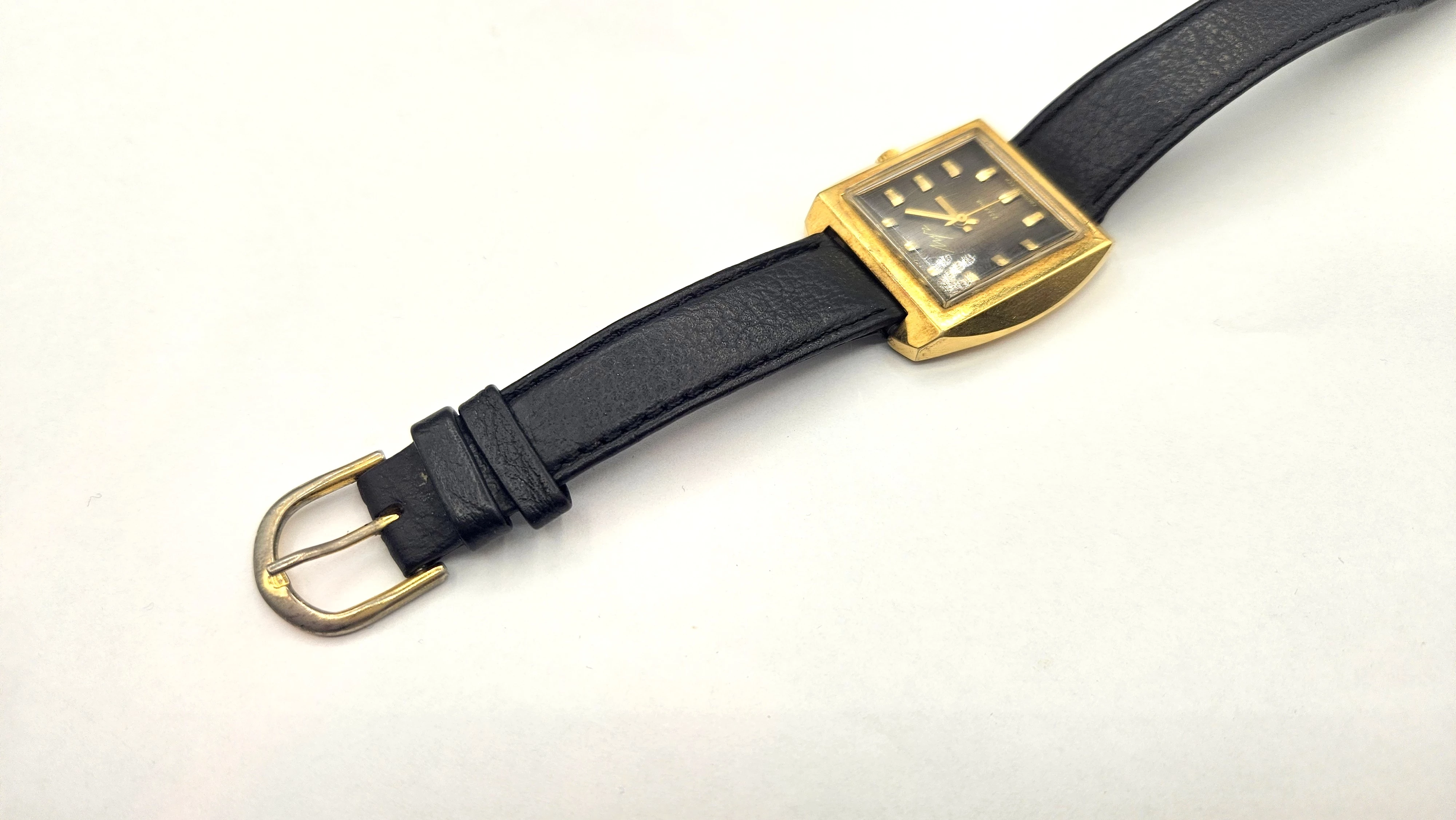 zegarek-meski-nakrecany-material-paska-129219-1780906