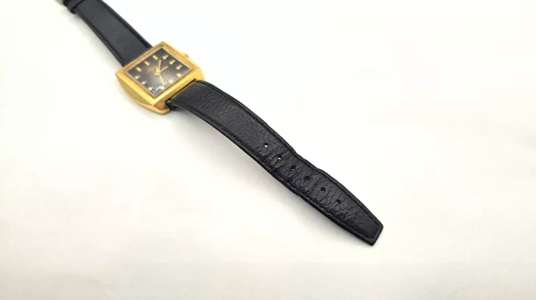 zegarek-meski-nakrecany-ksztalt-koperty-129223-2