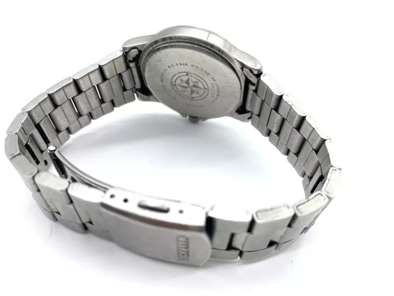 zegarek-citizen-wr50-material-paska-129219-8
