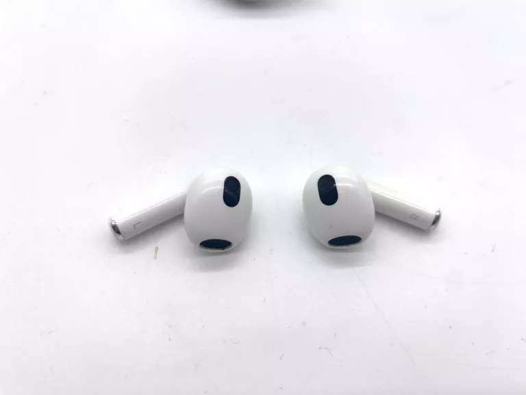 sluchawki-apple-airpods-3-kolor-dominujacy-129357-2