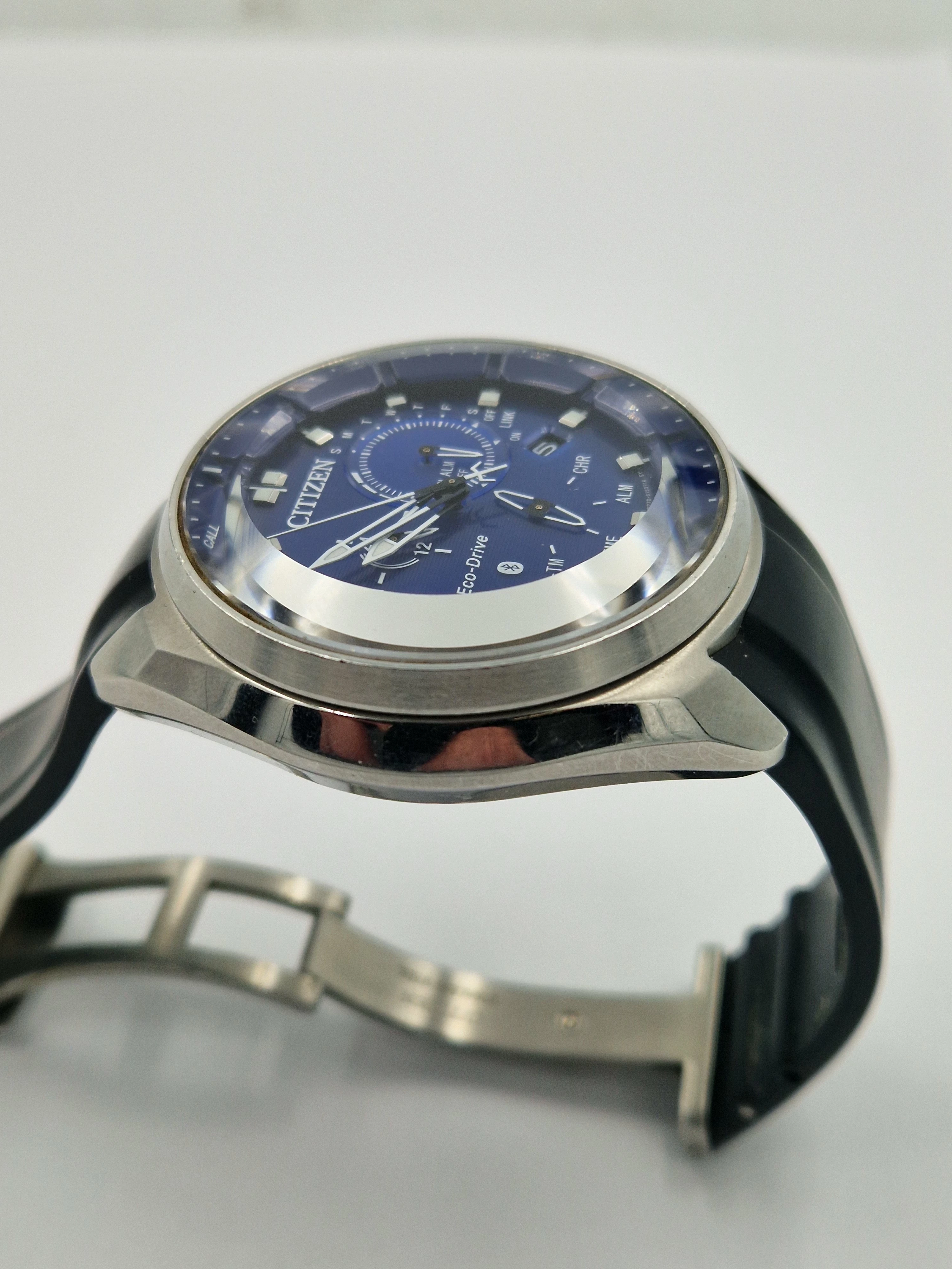 zegarek-citizen-w770-bluetooth-material-paska-129219-8