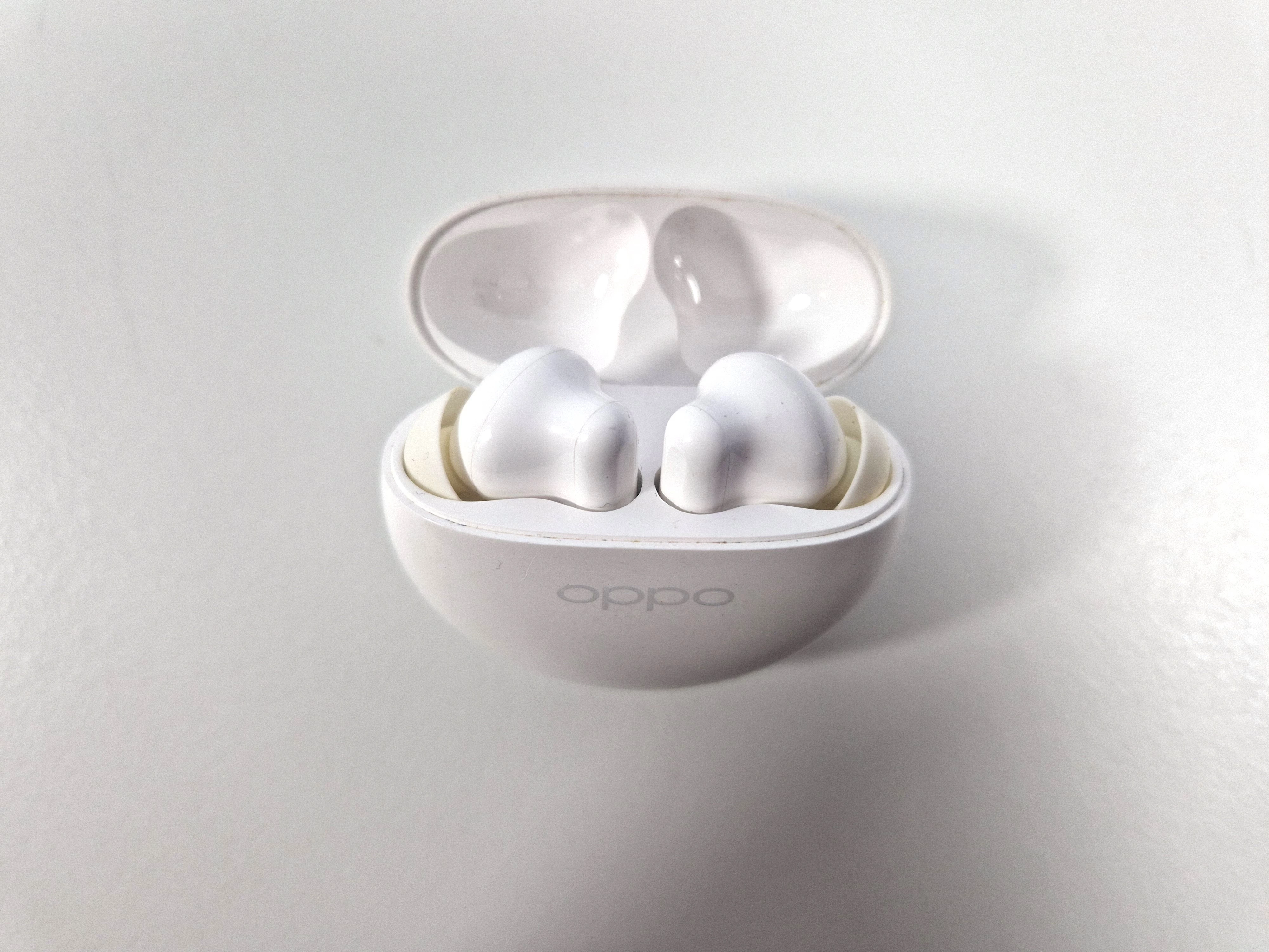 sluchawki-oppo-bezprzewodowe-douszne-orla-bialego-11u01-poznan