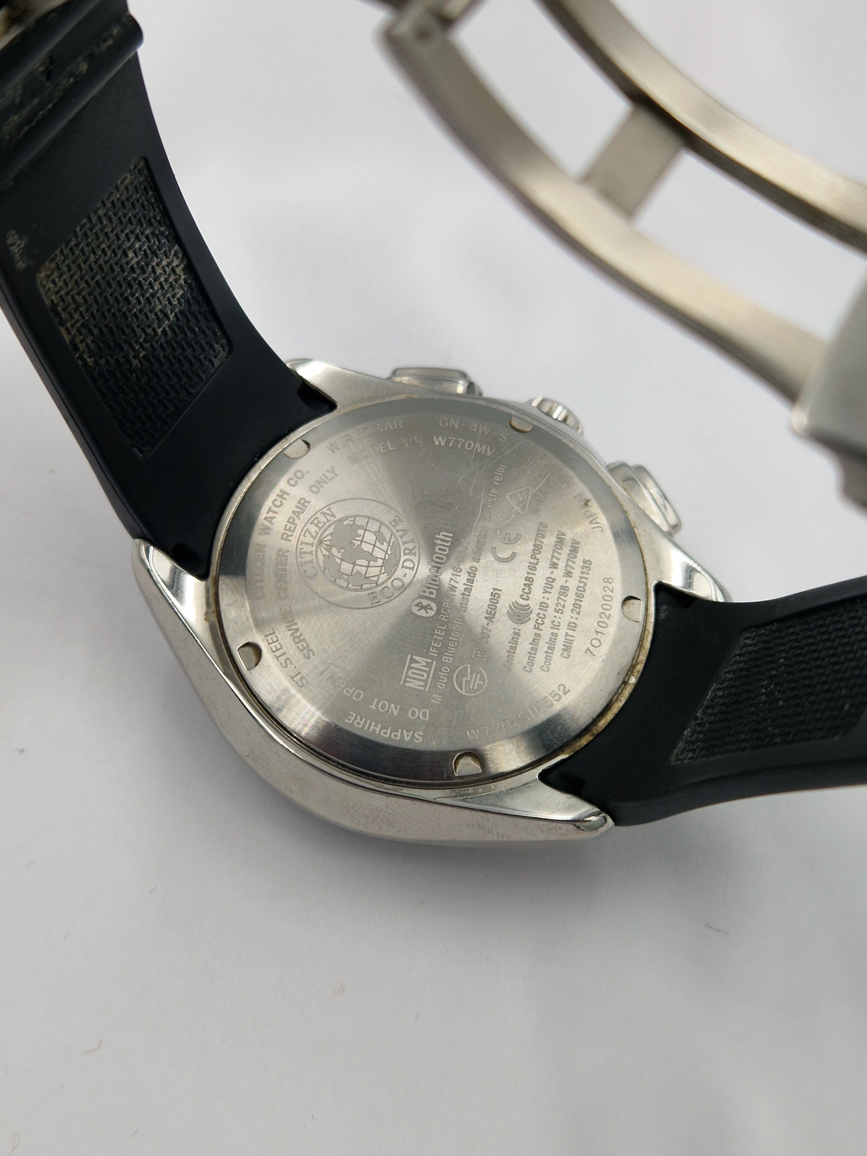 zegarek-citizen-w770-bluetooth-funkcje-220-2