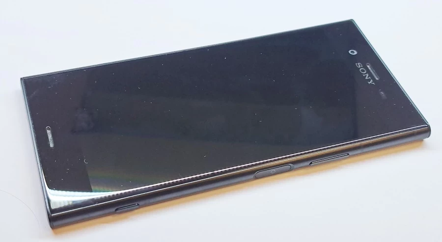 telefon-sony-xperia-xz1-ean-gtin-7311271597490